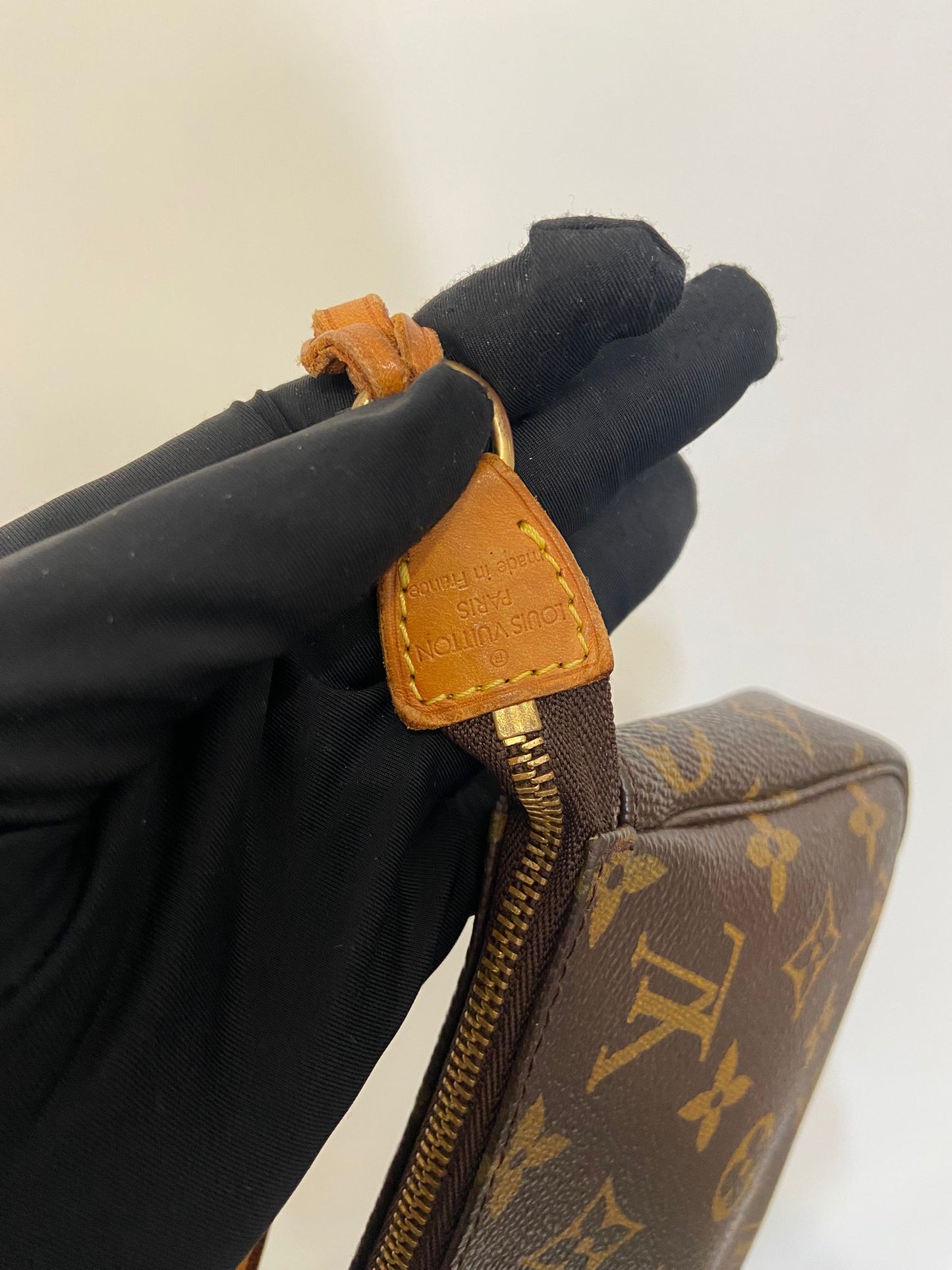 LV 麻將袋 Pochette Accessoires Monogram