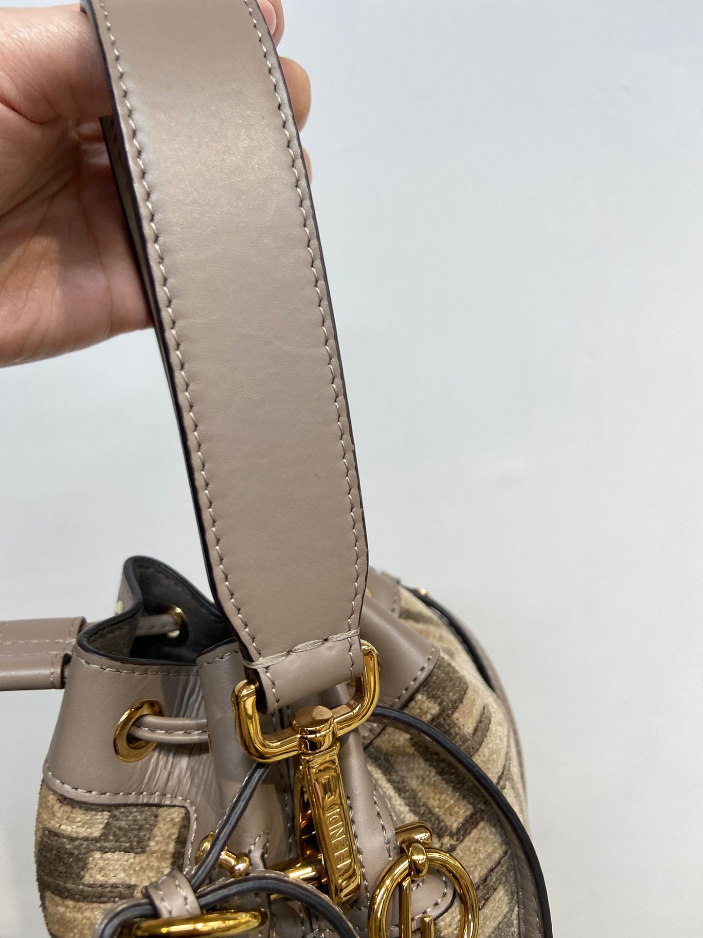 Fendi mon tresor小水桶