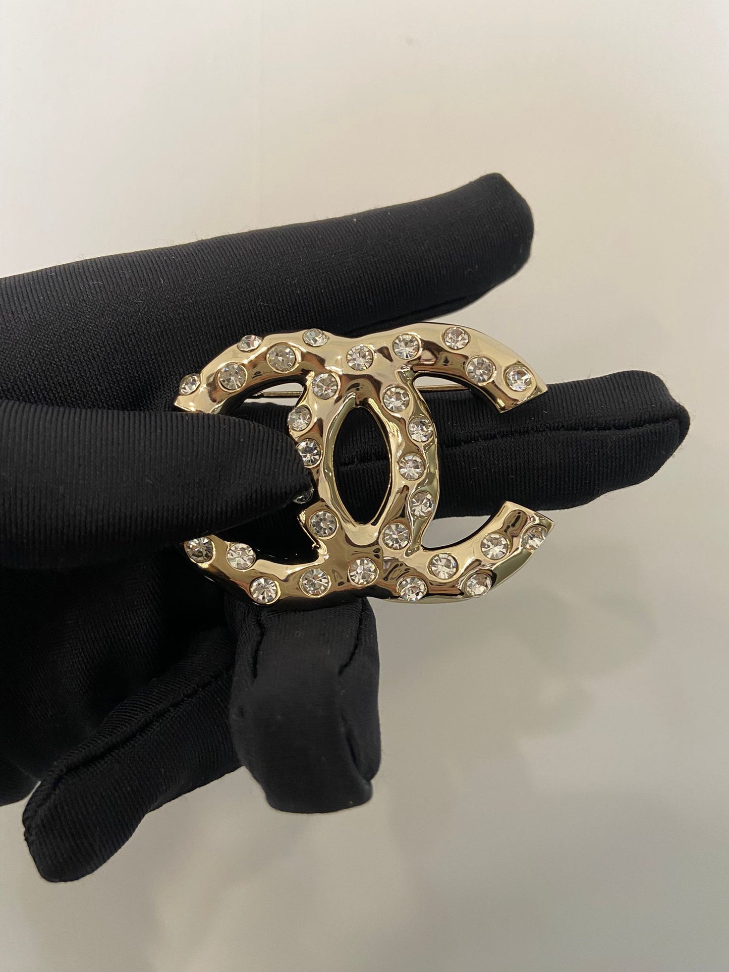 Chanel brooch 心口針