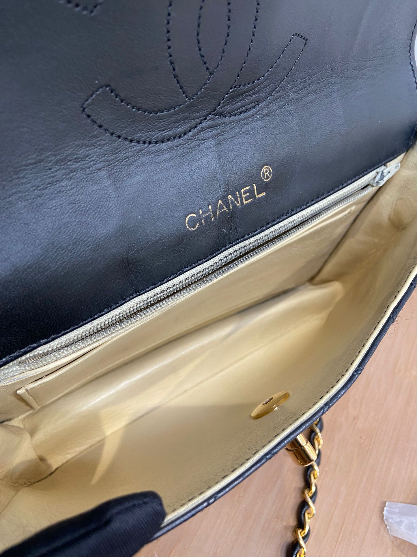 Chanel 黑金大cc扣信封包