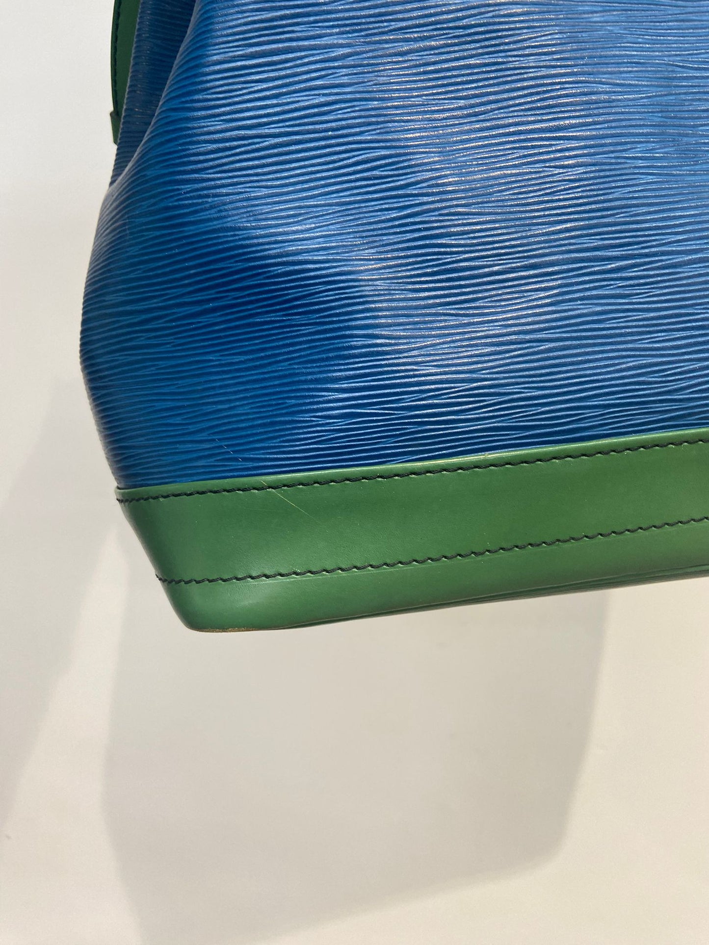 LV EPI拼色水桶袋