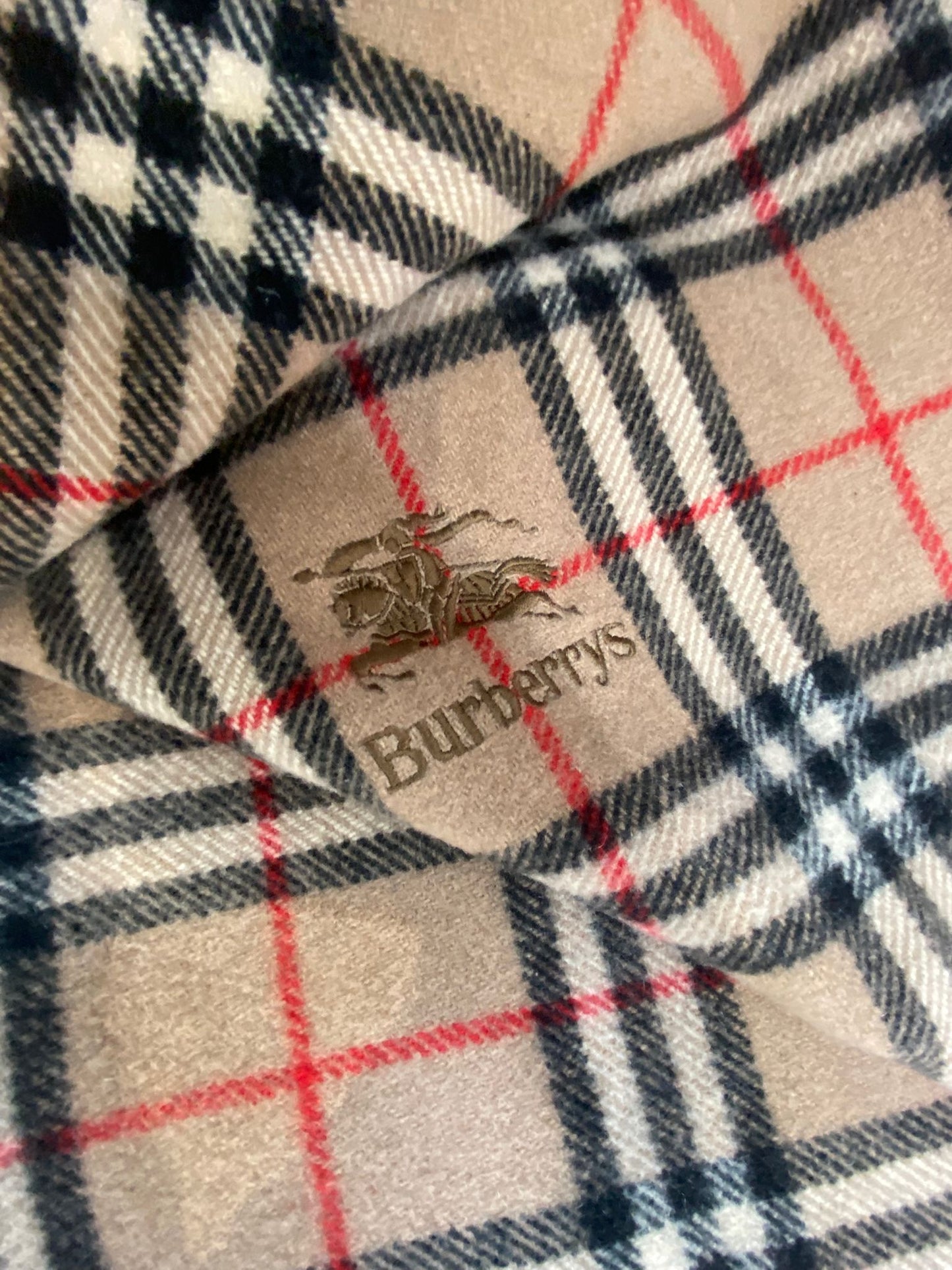 Burberry 大毛氈被