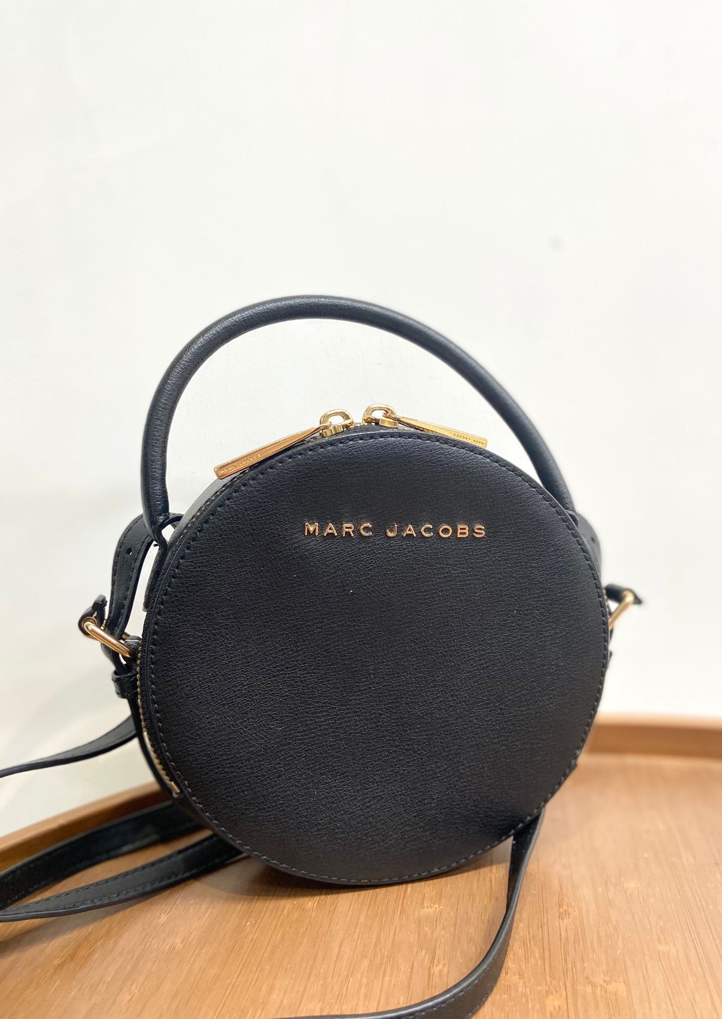 Marc Jocab 2 ways 圓餅袋