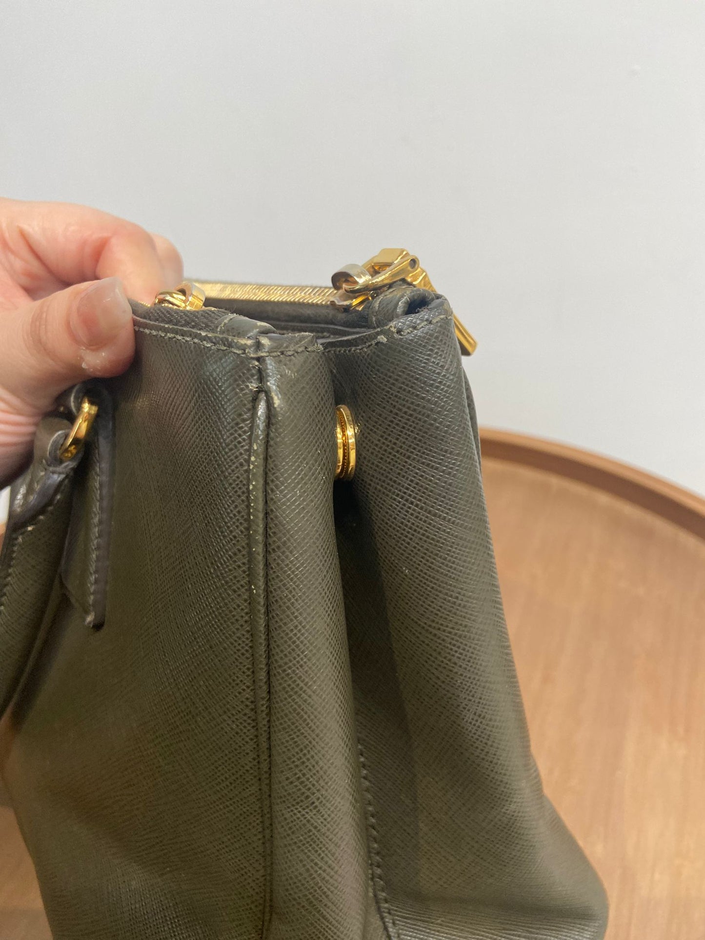 Prada galleria tote saffiano