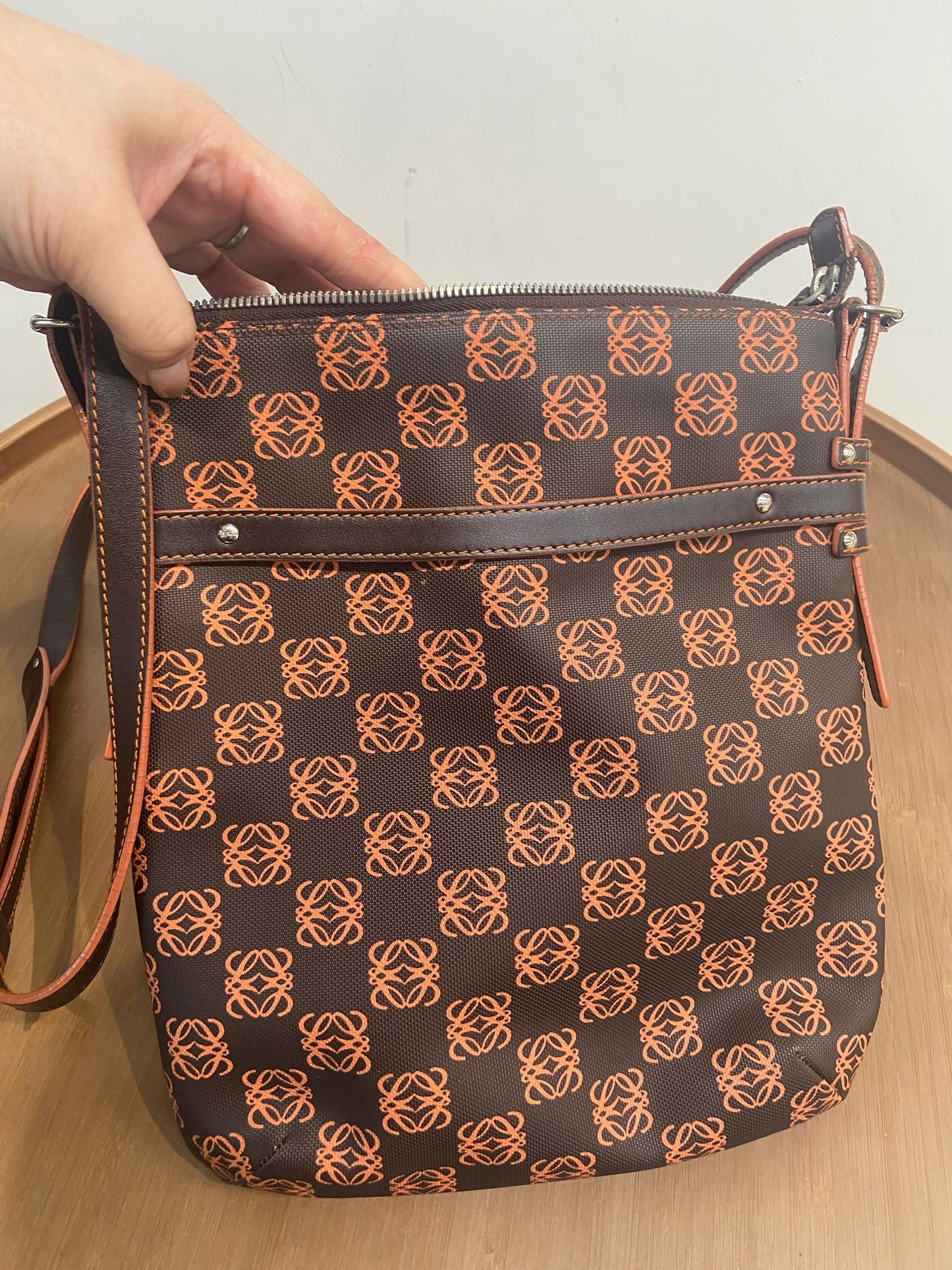 Loewe 斜孭袋