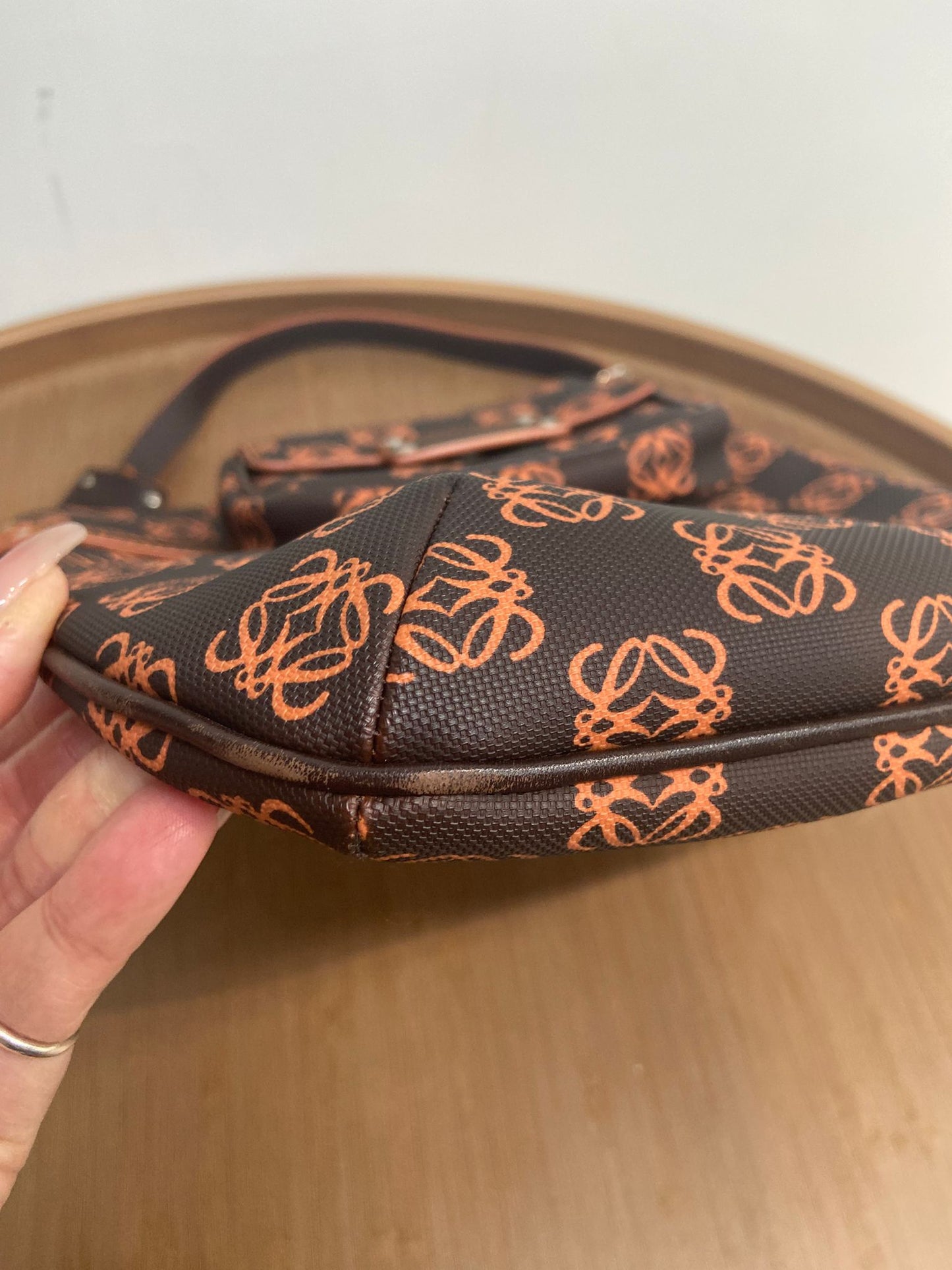 Loewe 斜孭袋