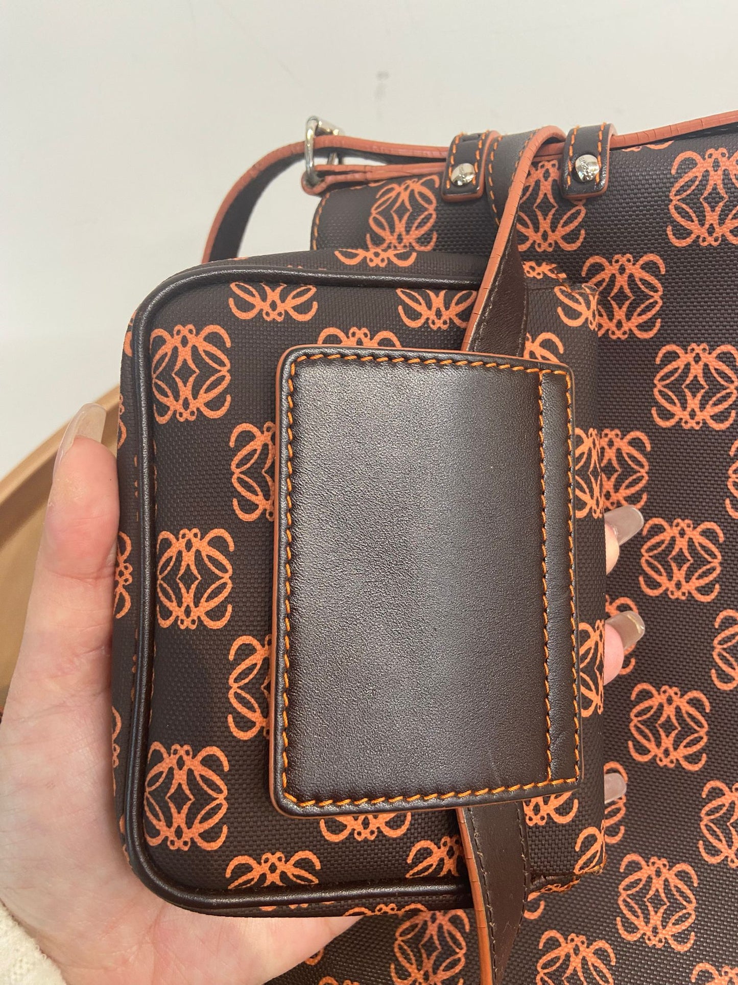 Loewe 斜孭袋