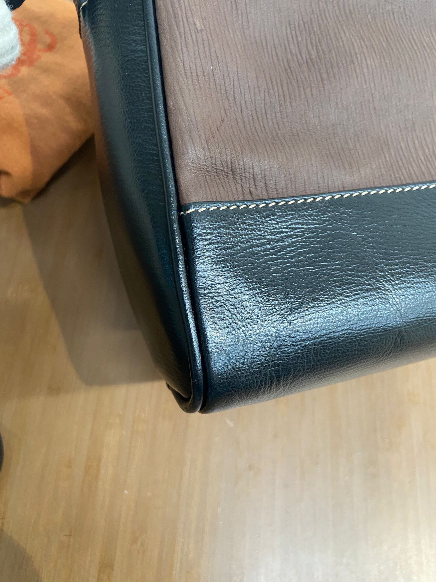 Loewe 斜孭相機袋