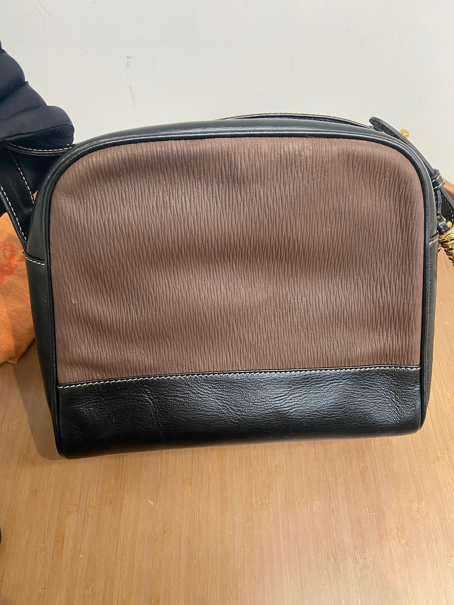 Loewe 斜孭相機袋