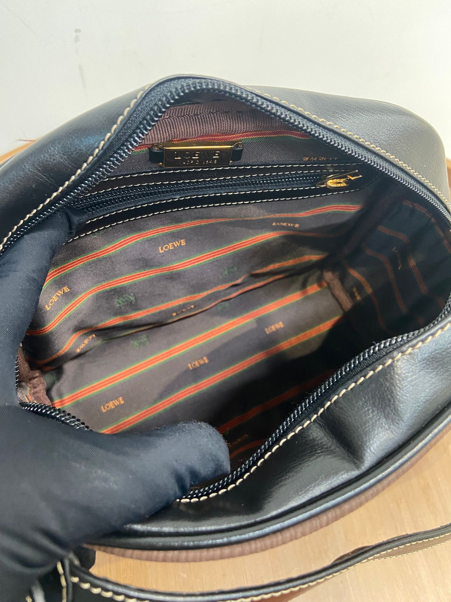 Loewe 斜孭相機袋