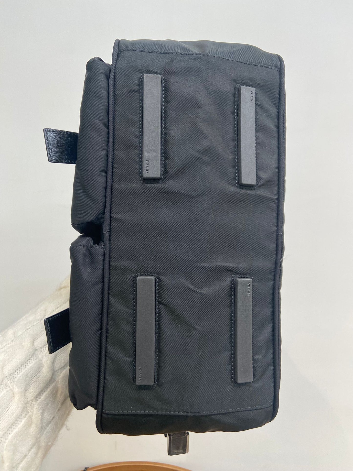 Prada nylon 單肩 保齡球袋