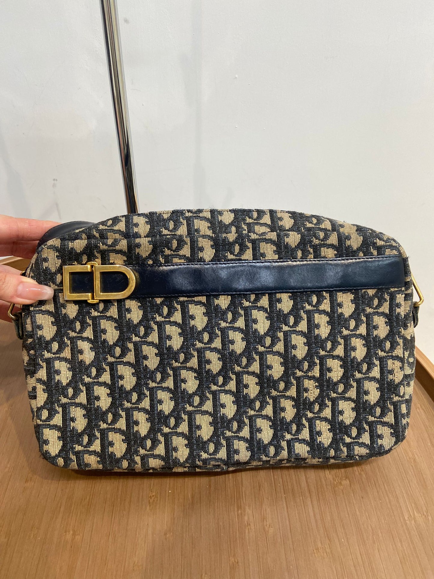 Dior 老花相機單肩包