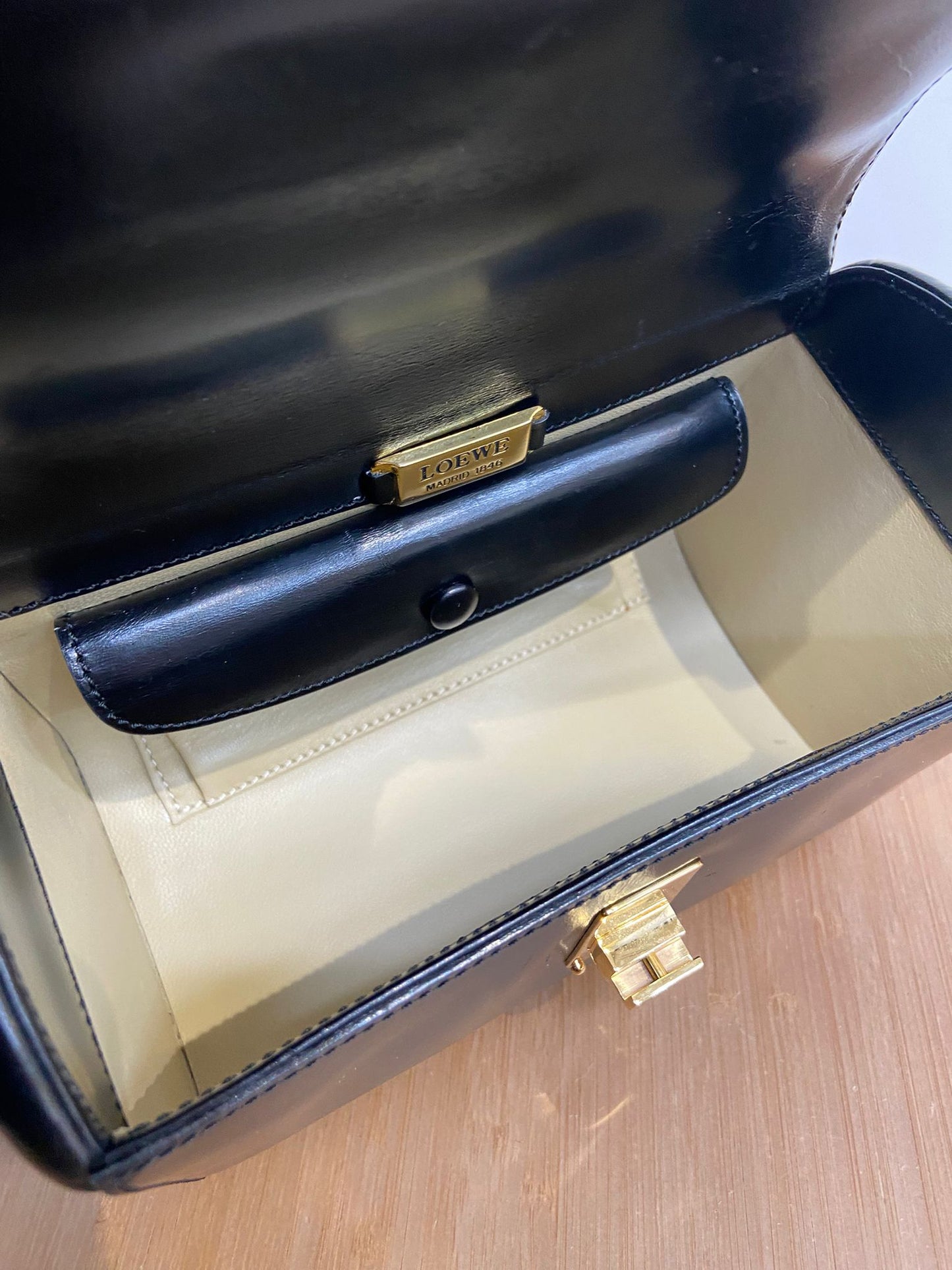 Loewe 醫生包