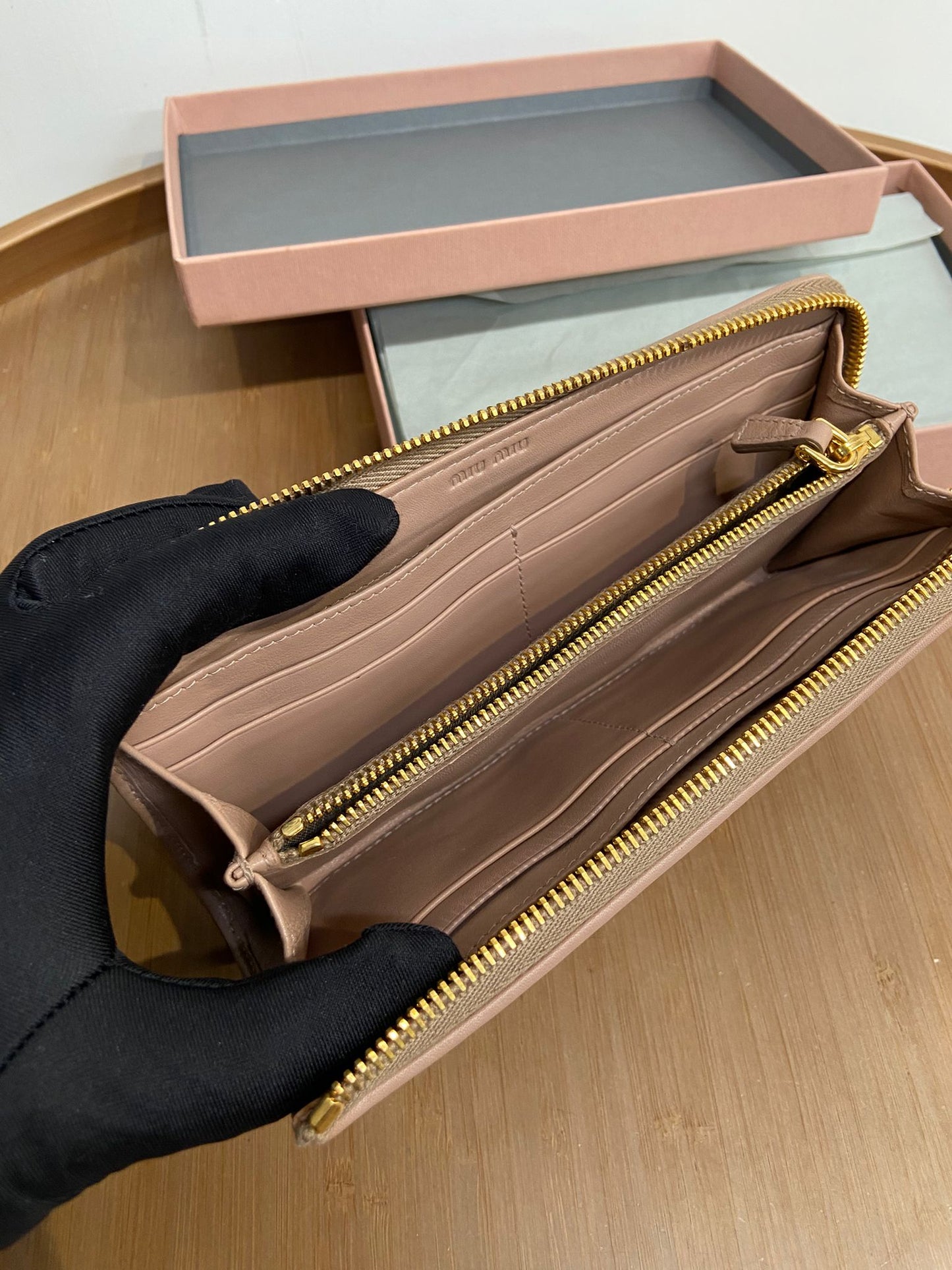 Miu miu 長銀包