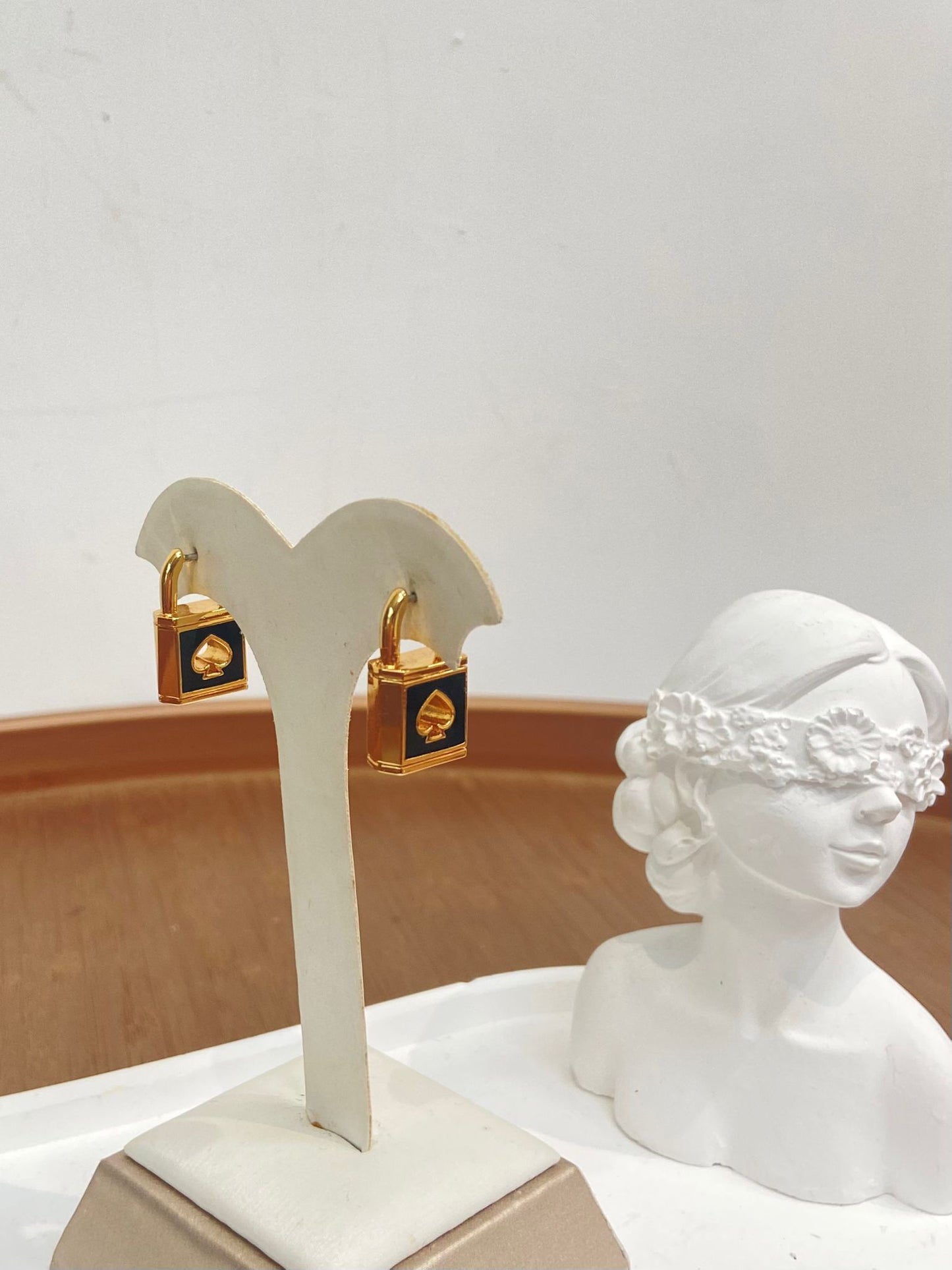 Kate spade 鎖頭造型耳環