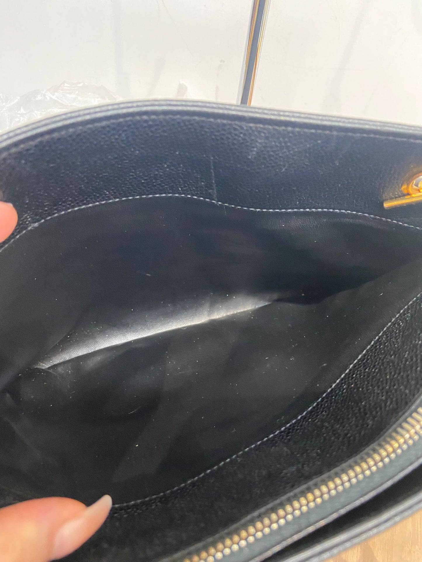 Chanel 黑色荔枝牛皮 單肩袋