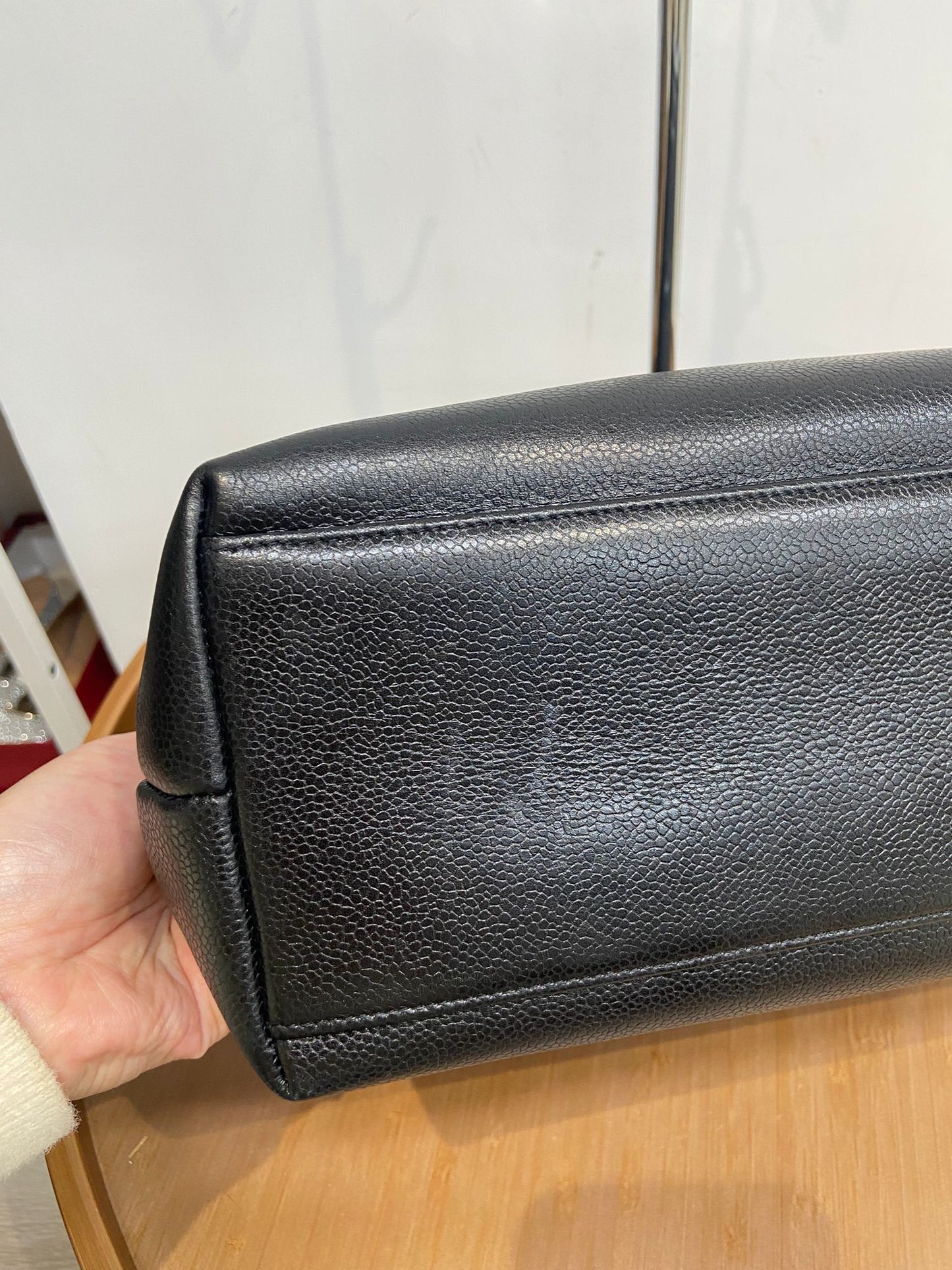 Chanel 黑色荔枝牛皮 單肩袋