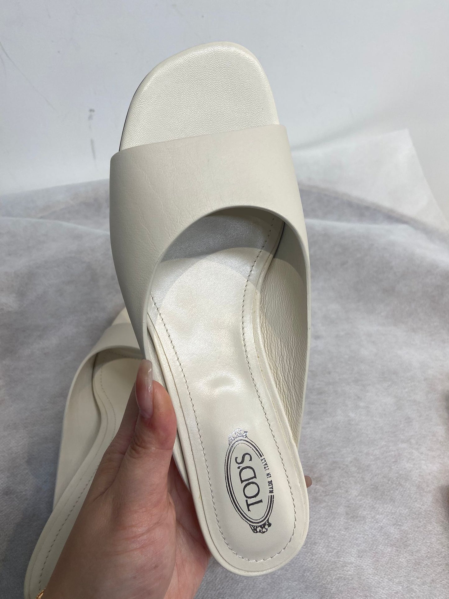 TOD’s 矮跟半拖鞋