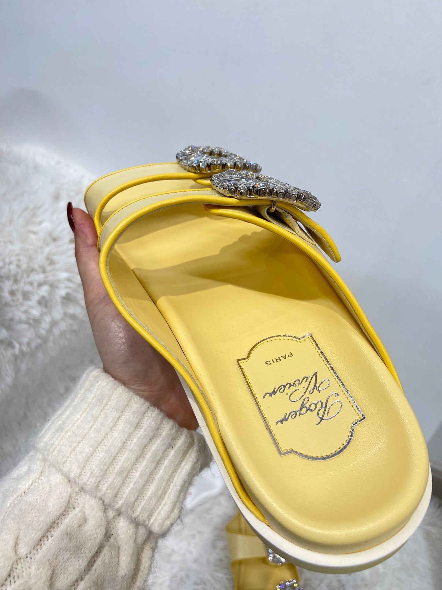 Roger Vivier 二舅涼鞋