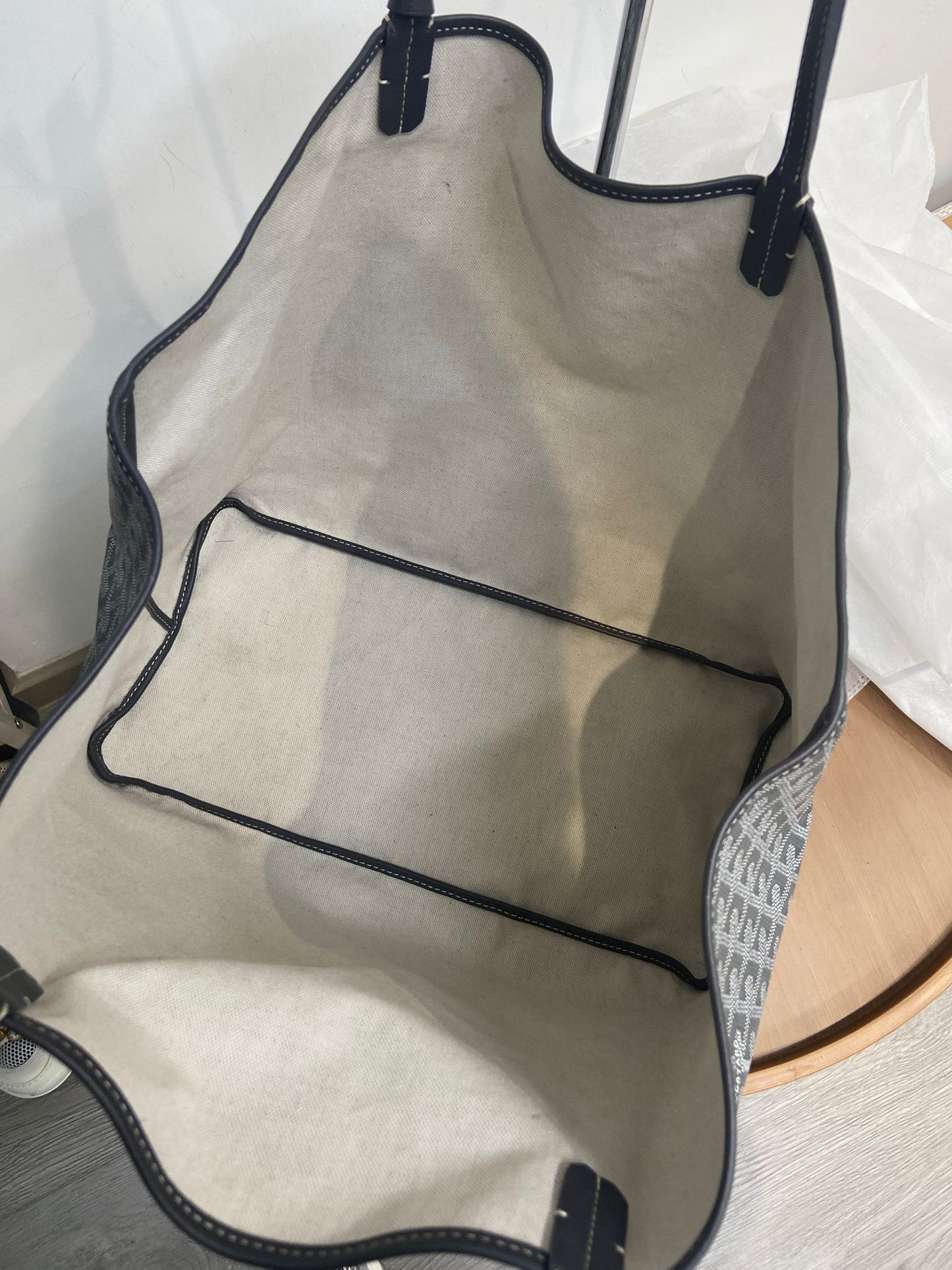 Goyard tote bag