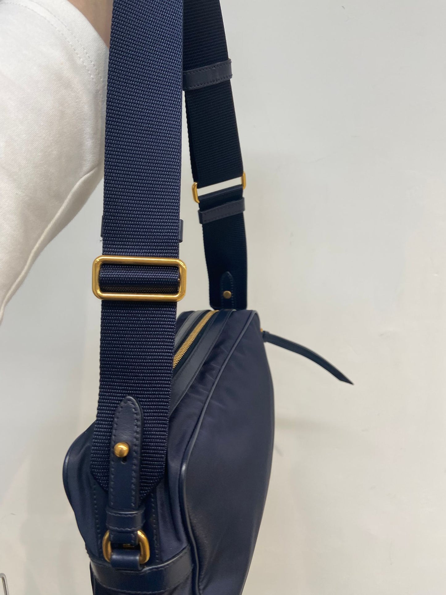 Prada nylon相機包
