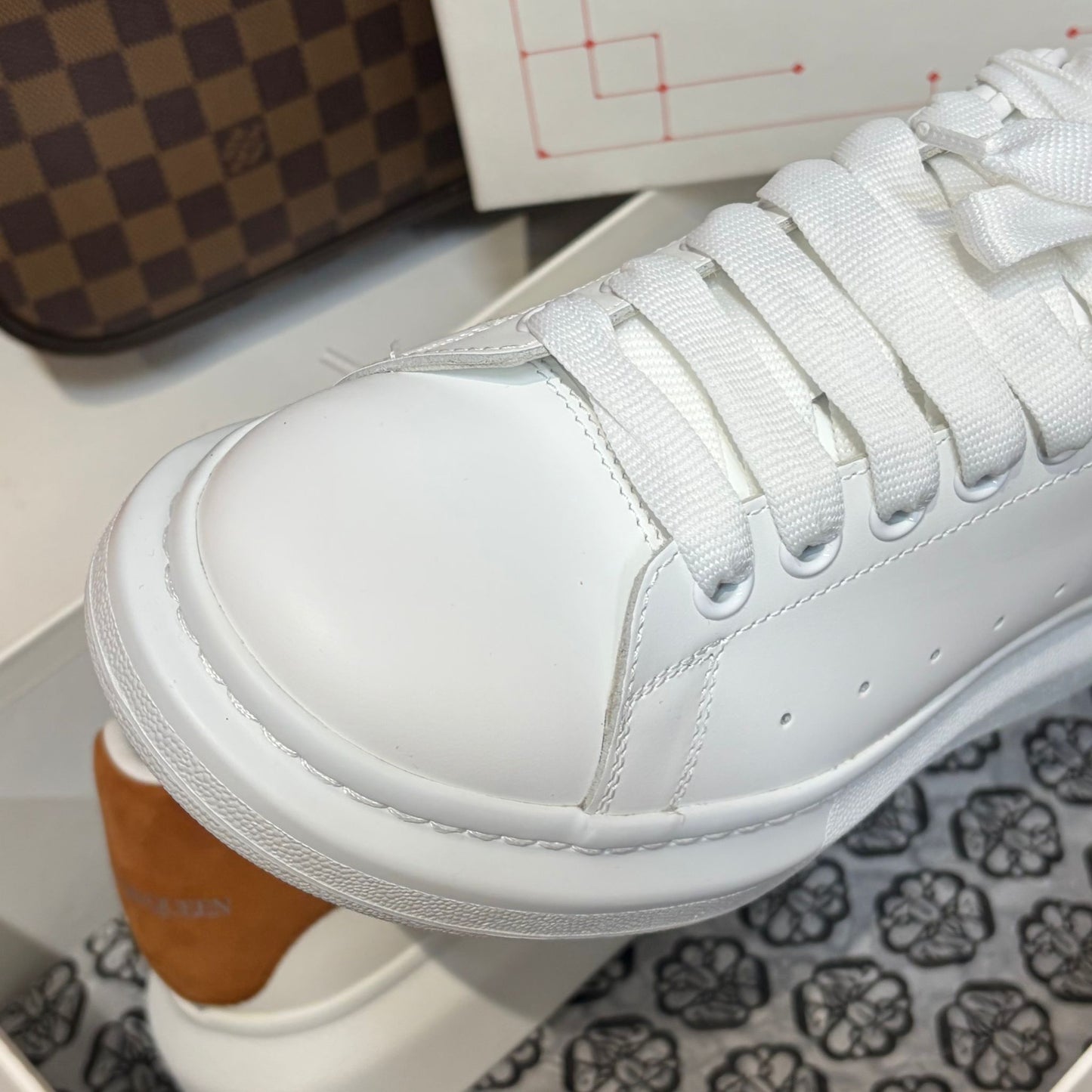 Alexander McQUEEN Leather Sports Shoes