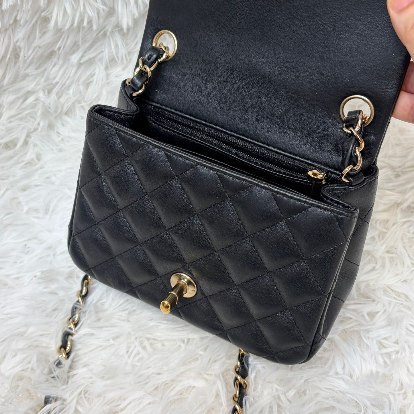 CHANEL 黑金方胖子