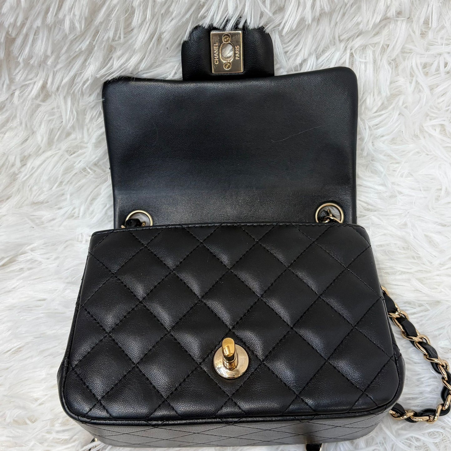 CHANEL 黑金方胖子