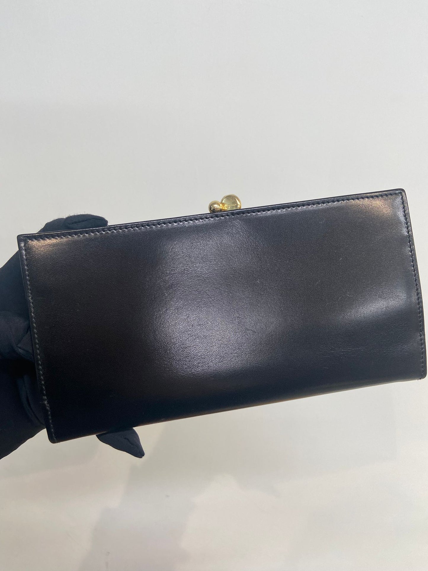 Ferragamo 黑色長銀包