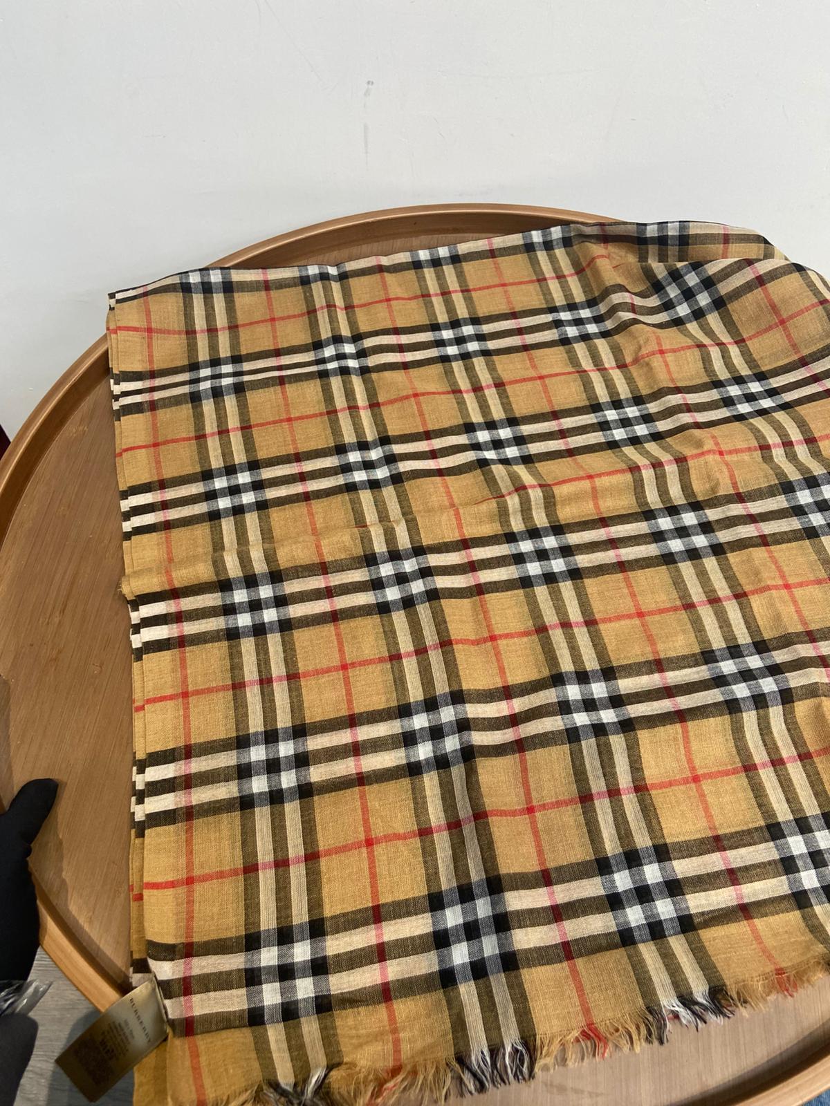 Burberry scarf