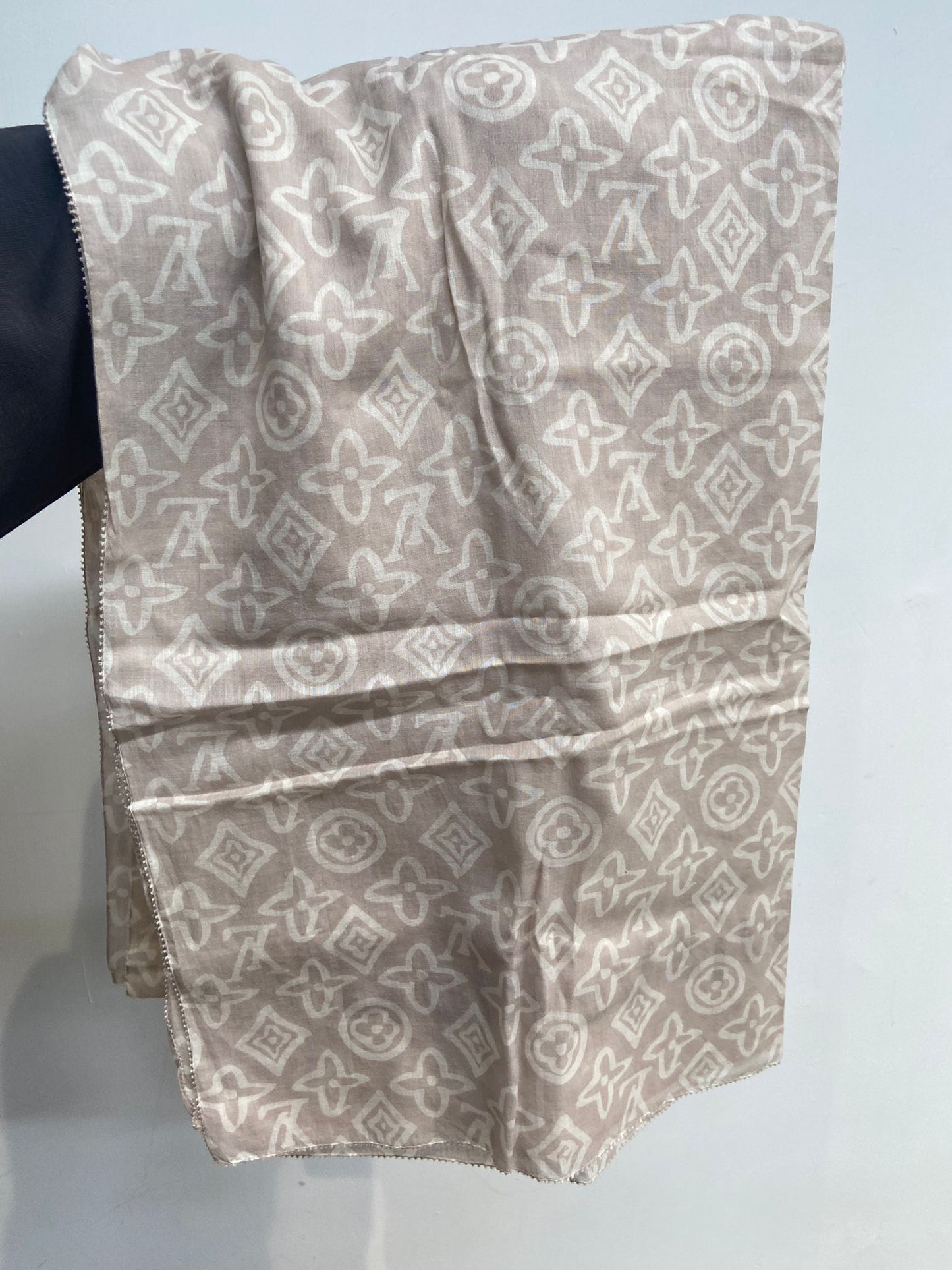LV 大絲巾披肩