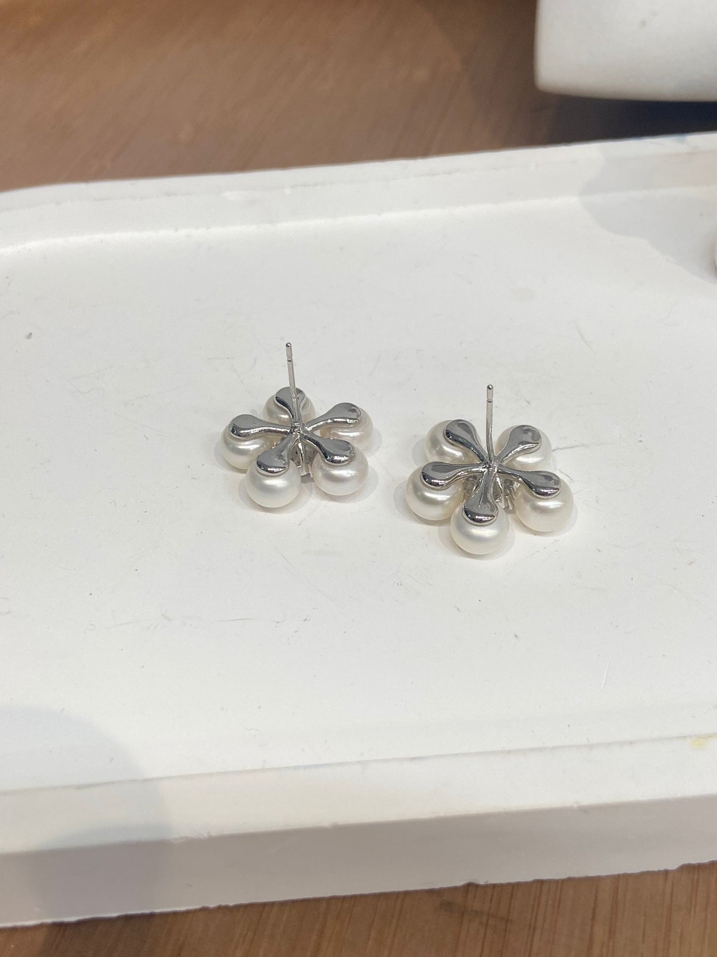 珍珠花閃石耳環