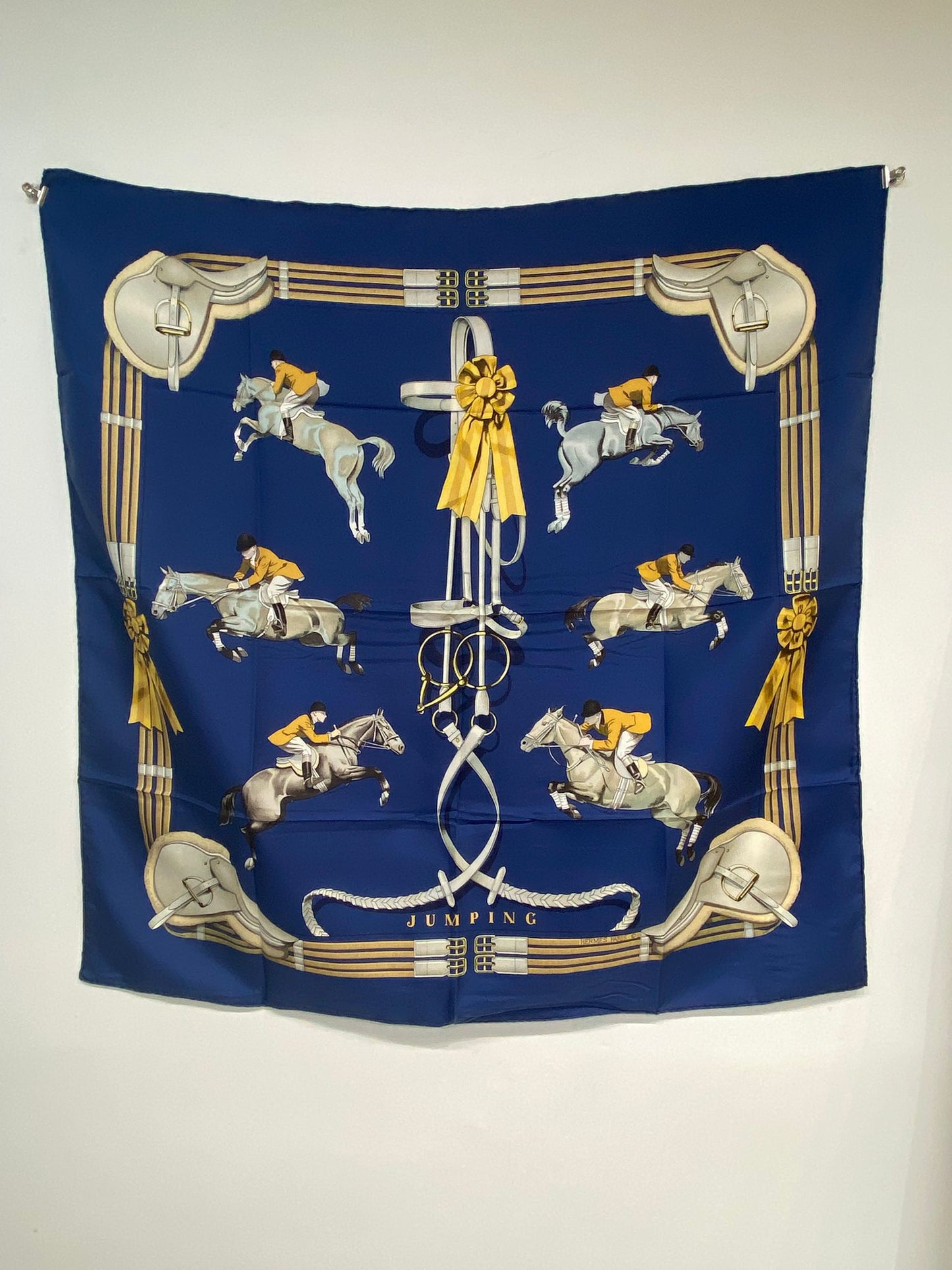 HERMES 大絲巾
