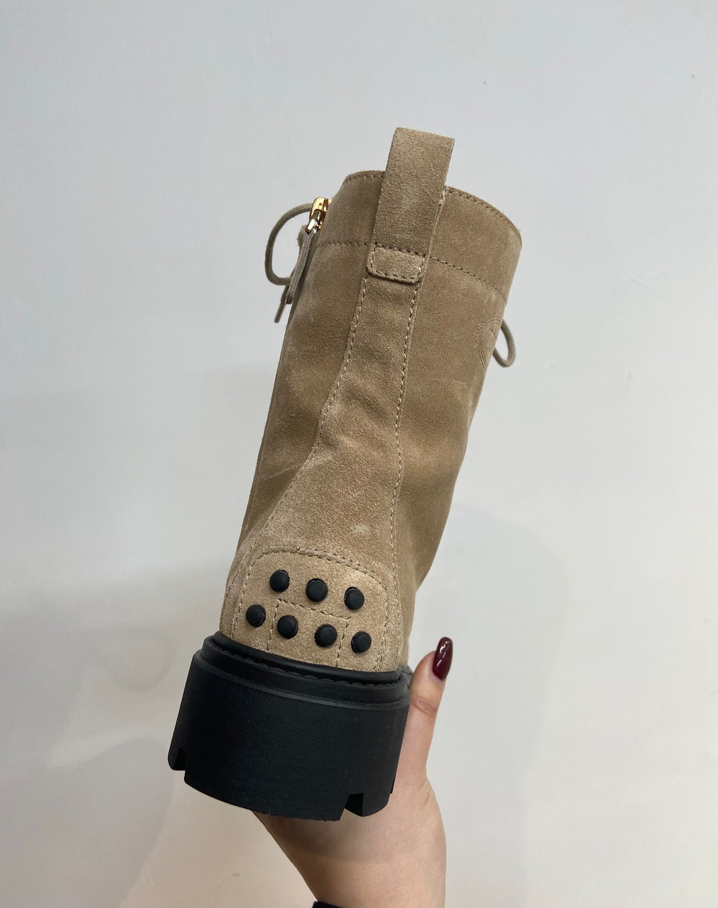 Tod’s suede 馬丁靴