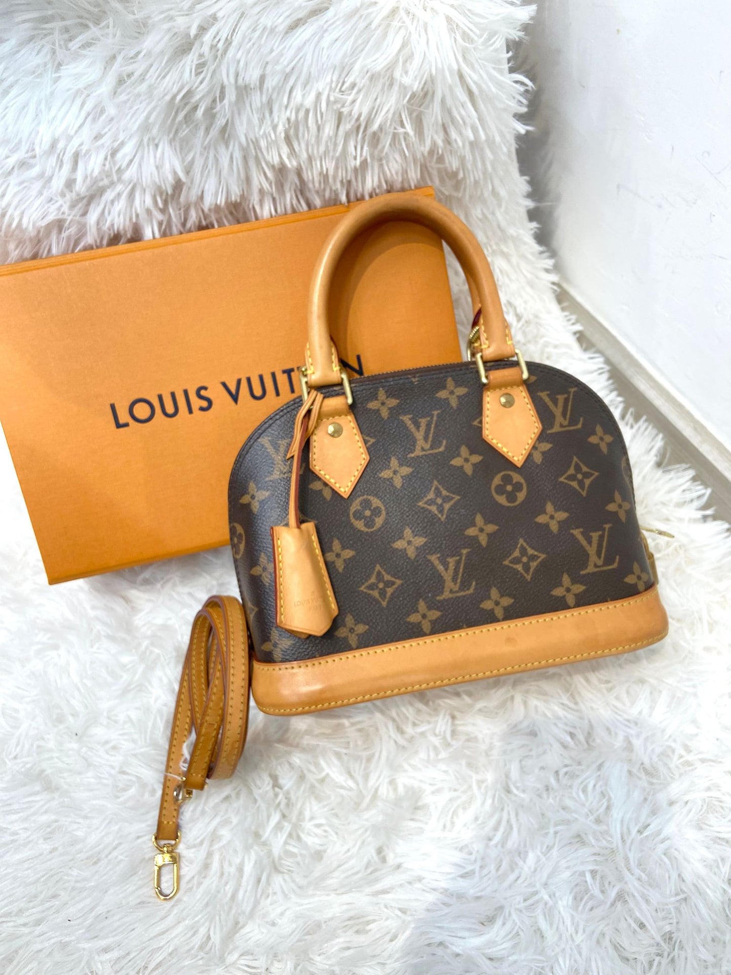 LV Alma BB