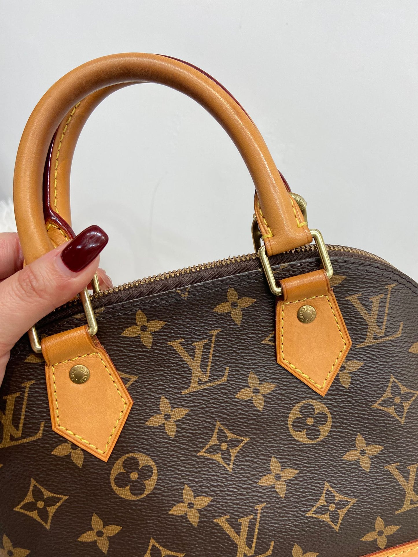 LV Alma BB