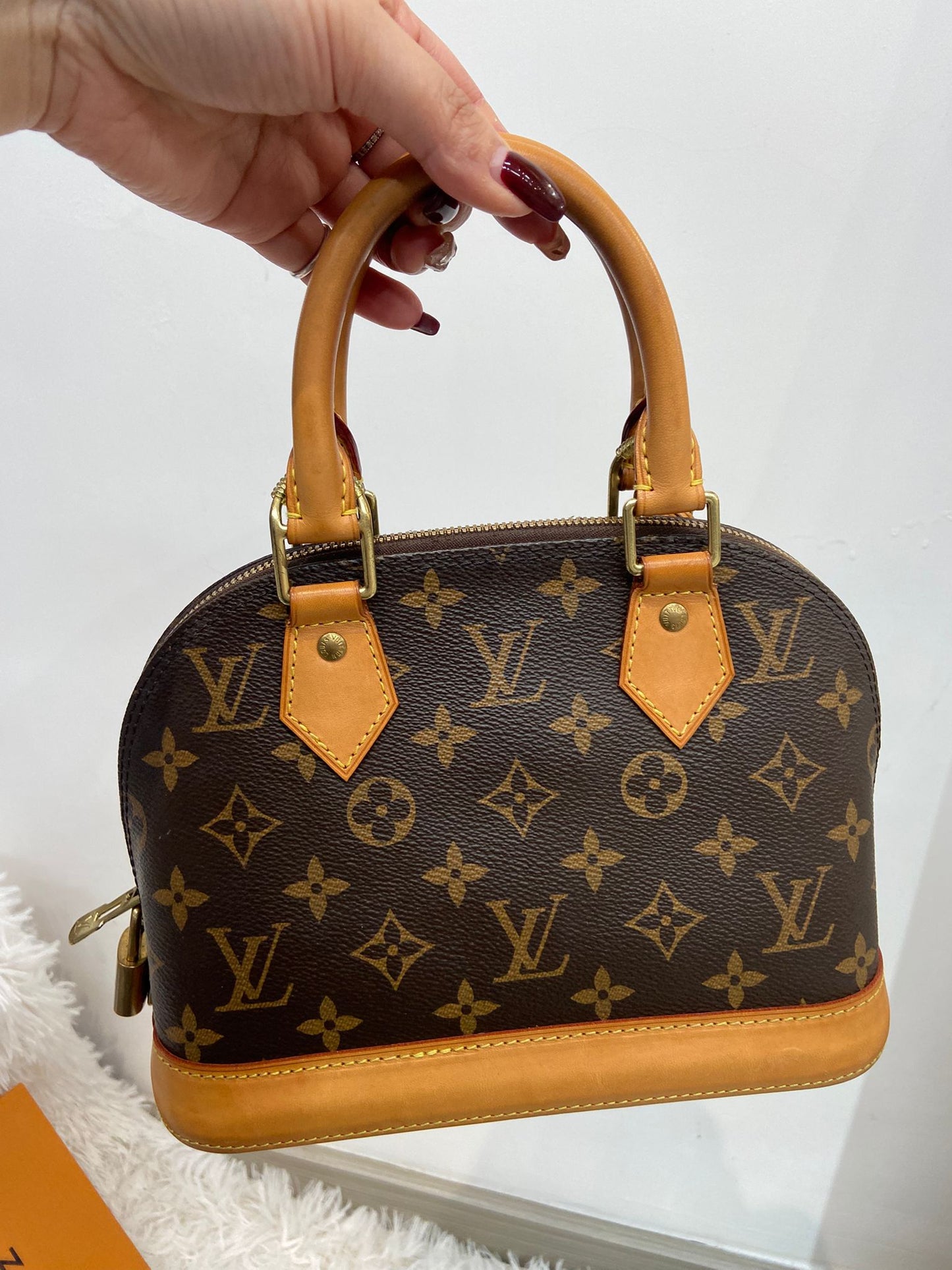 LV Alma BB
