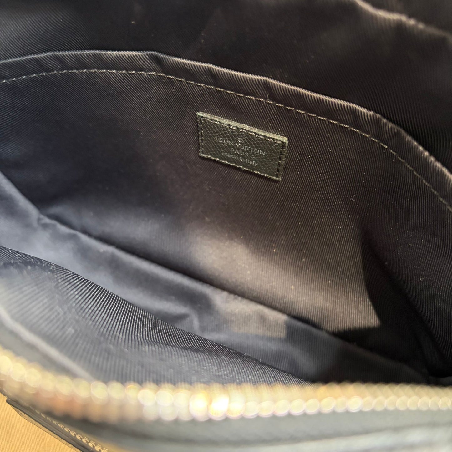 LV Monogram Eclipse Outdoor Messenger 斜孭袋
