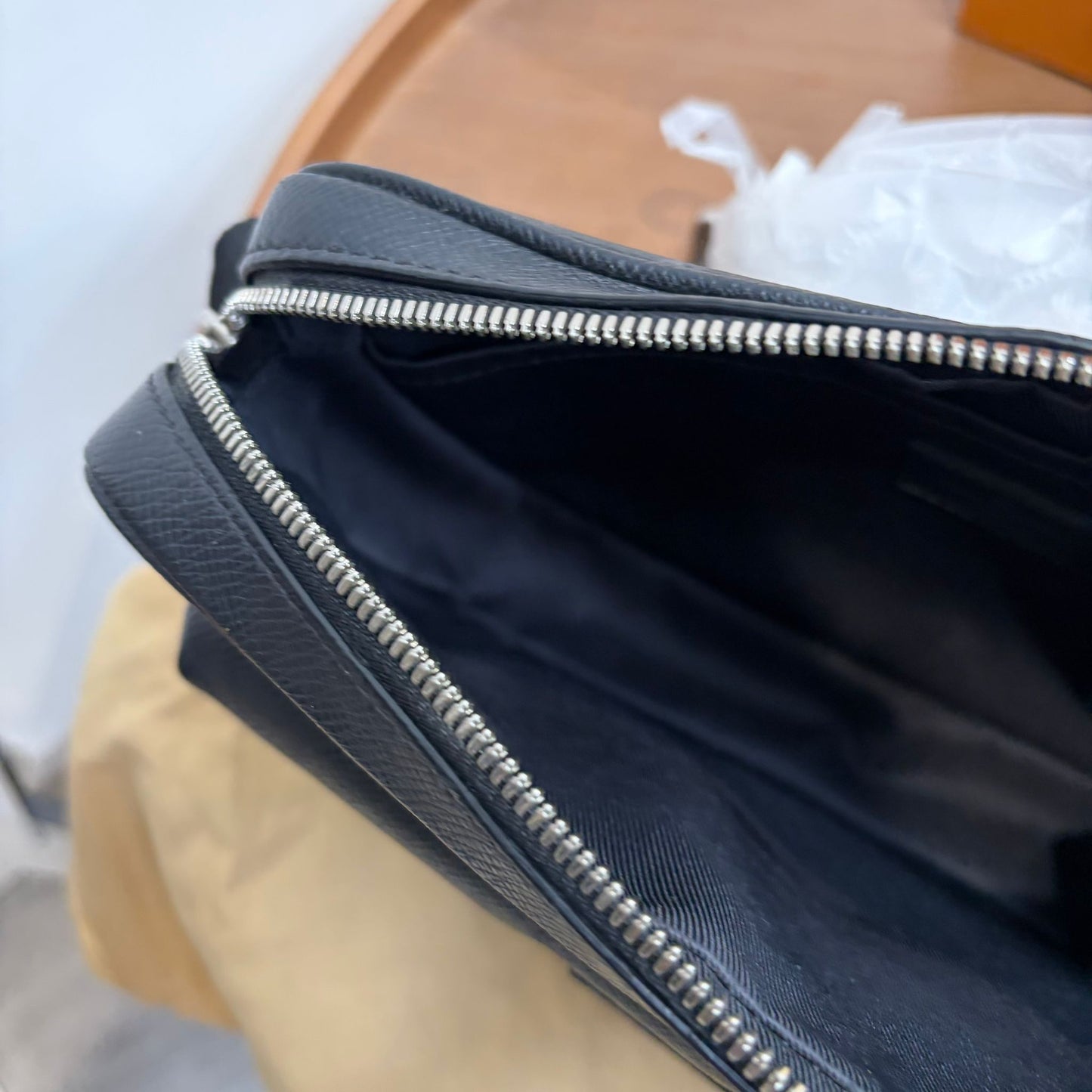 LV Monogram Eclipse Outdoor Messenger 斜孭袋