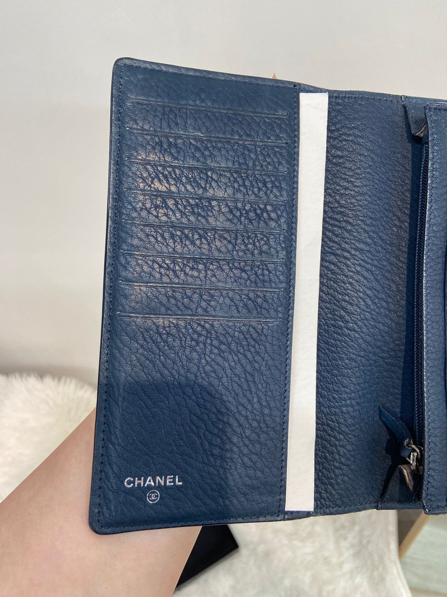 Chanel 藍色長銀包