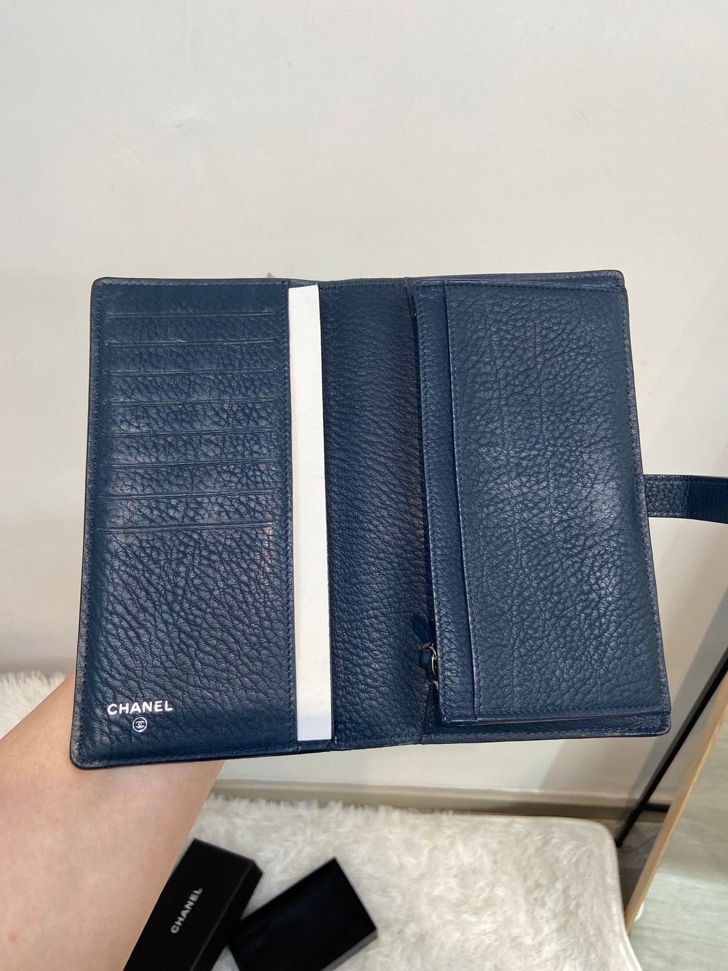 Chanel 藍色長銀包