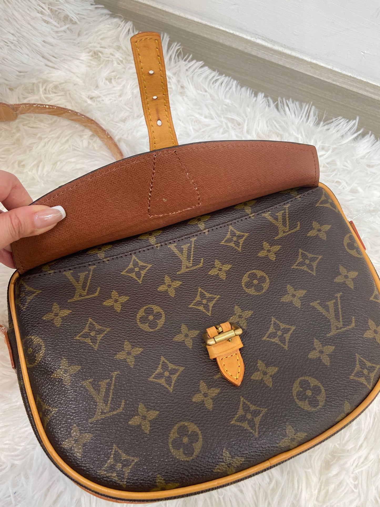 LV老花馬鞍包