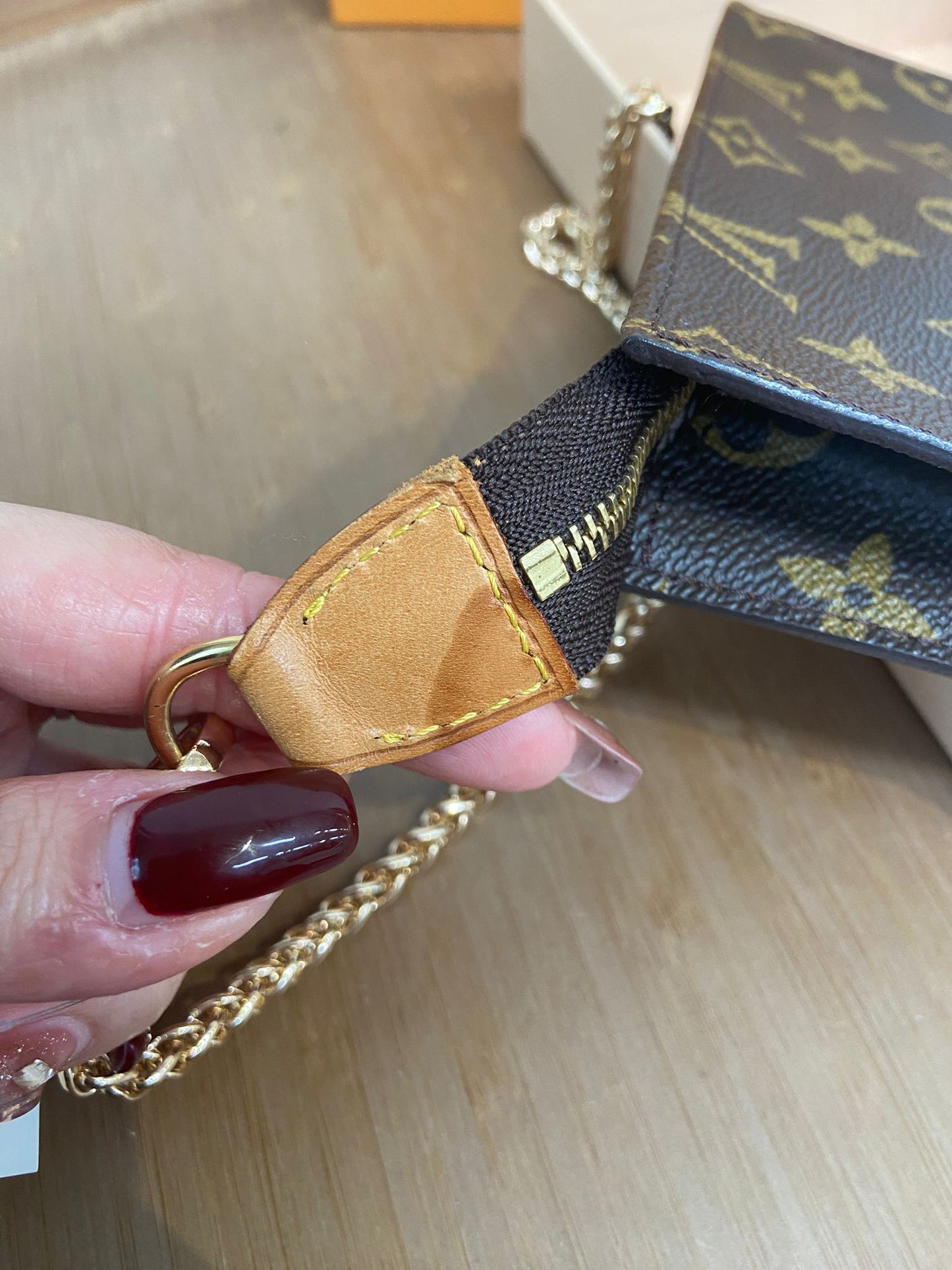 LV pouch