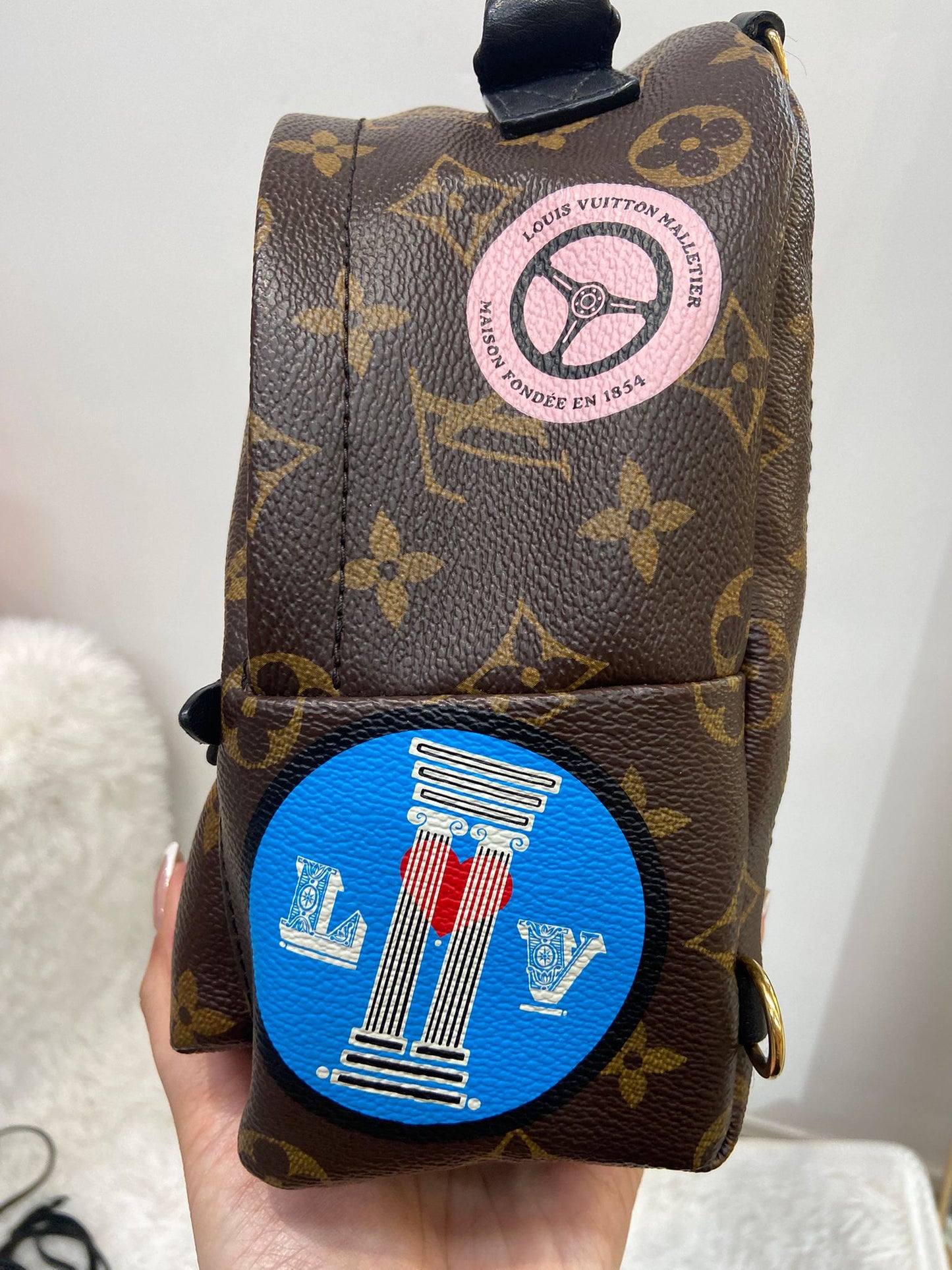 LV Palm Springs Mini 徽章限量版 背囊