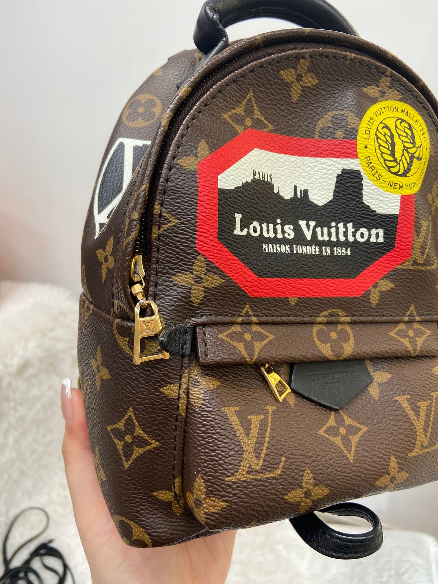 LV Palm Springs Mini 徽章限量版 背囊
