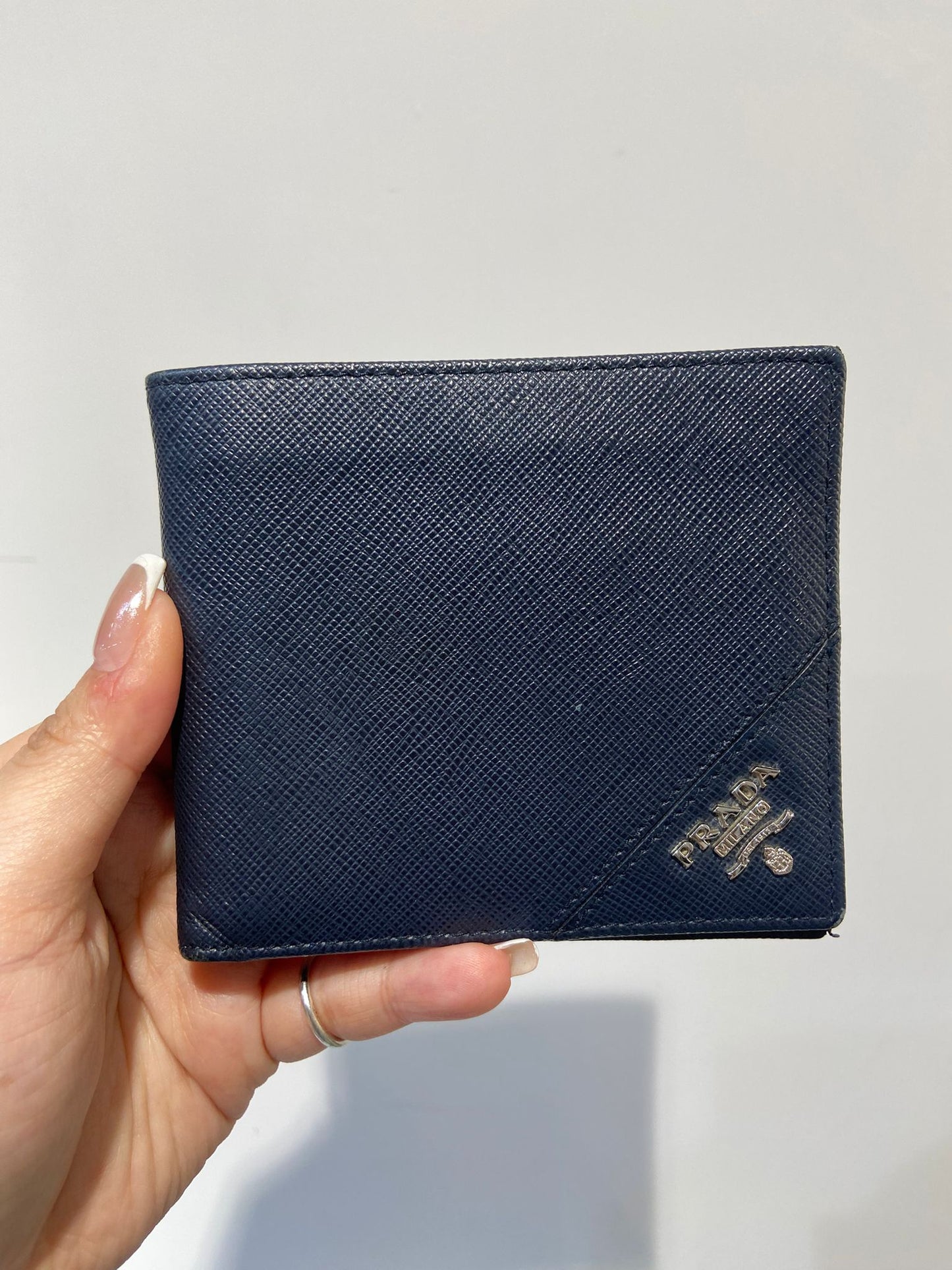 Prada 男仕短銀包
