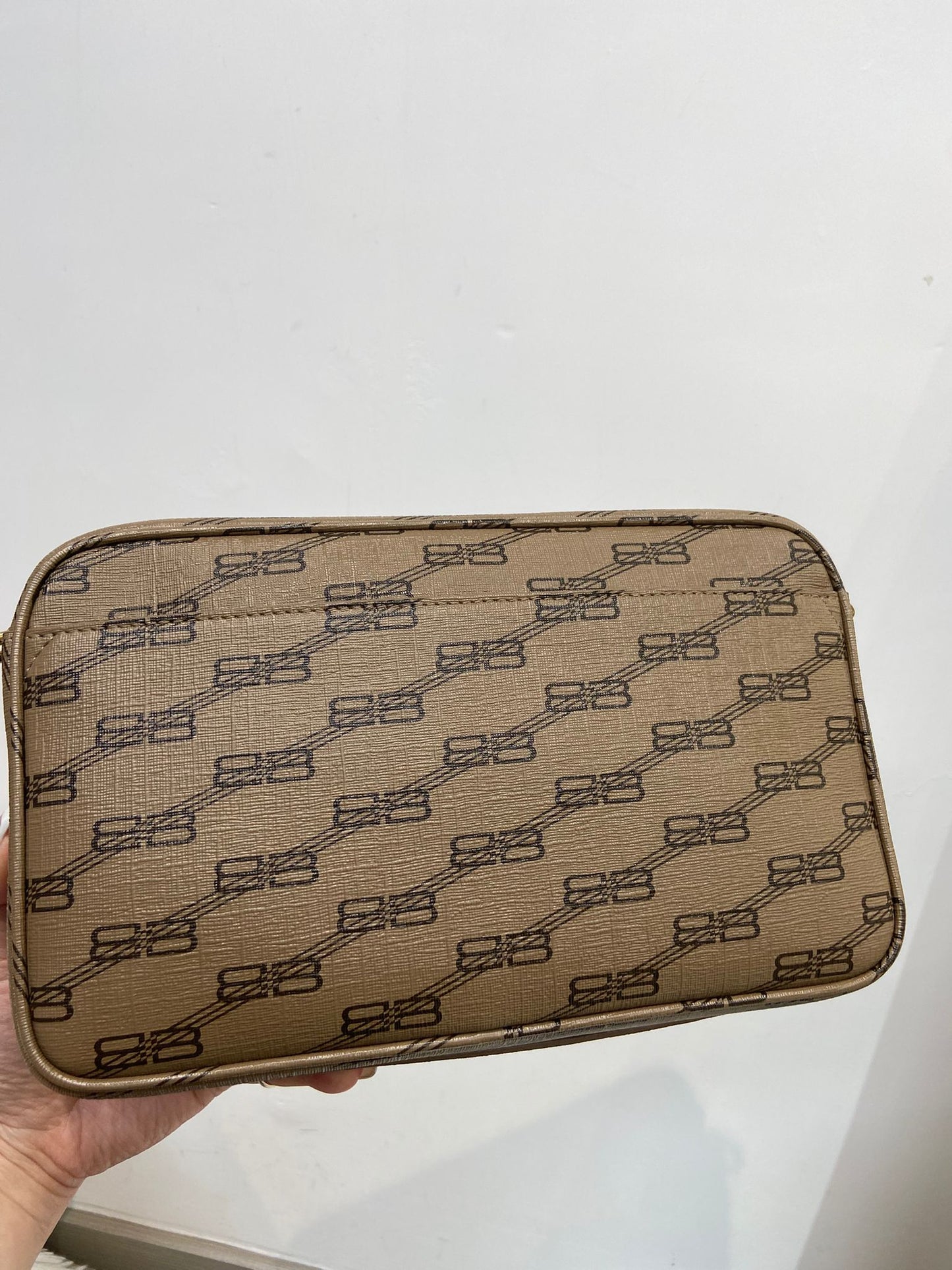 Balenciaga BB monogram 相機包