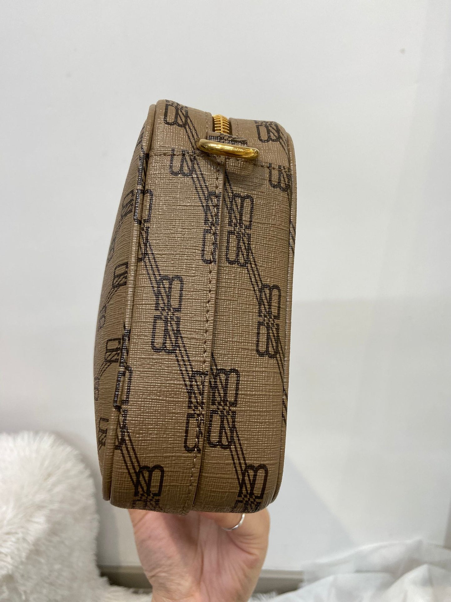 Balenciaga BB monogram 相機包