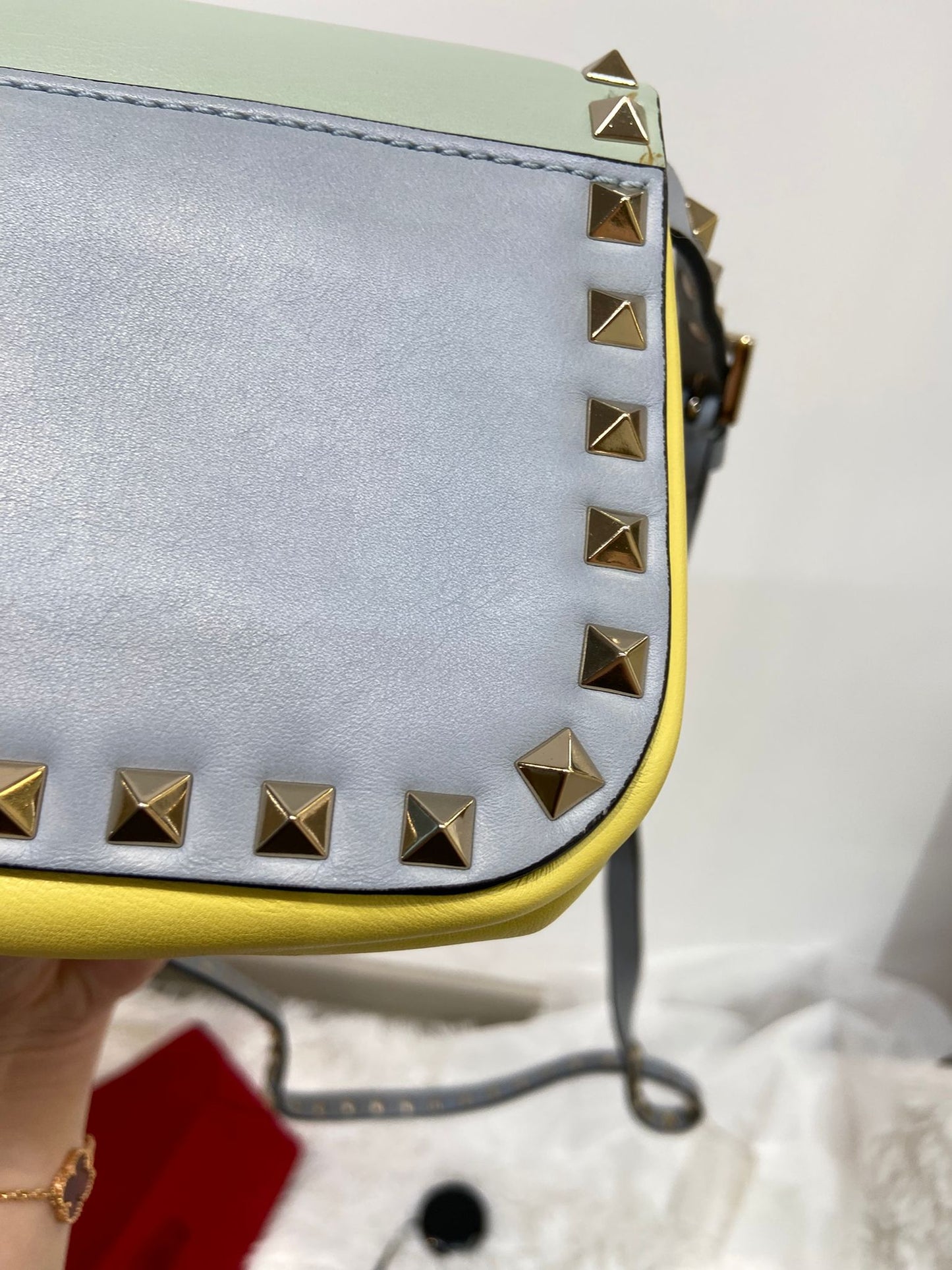 Valentino 彩色斜孭袋