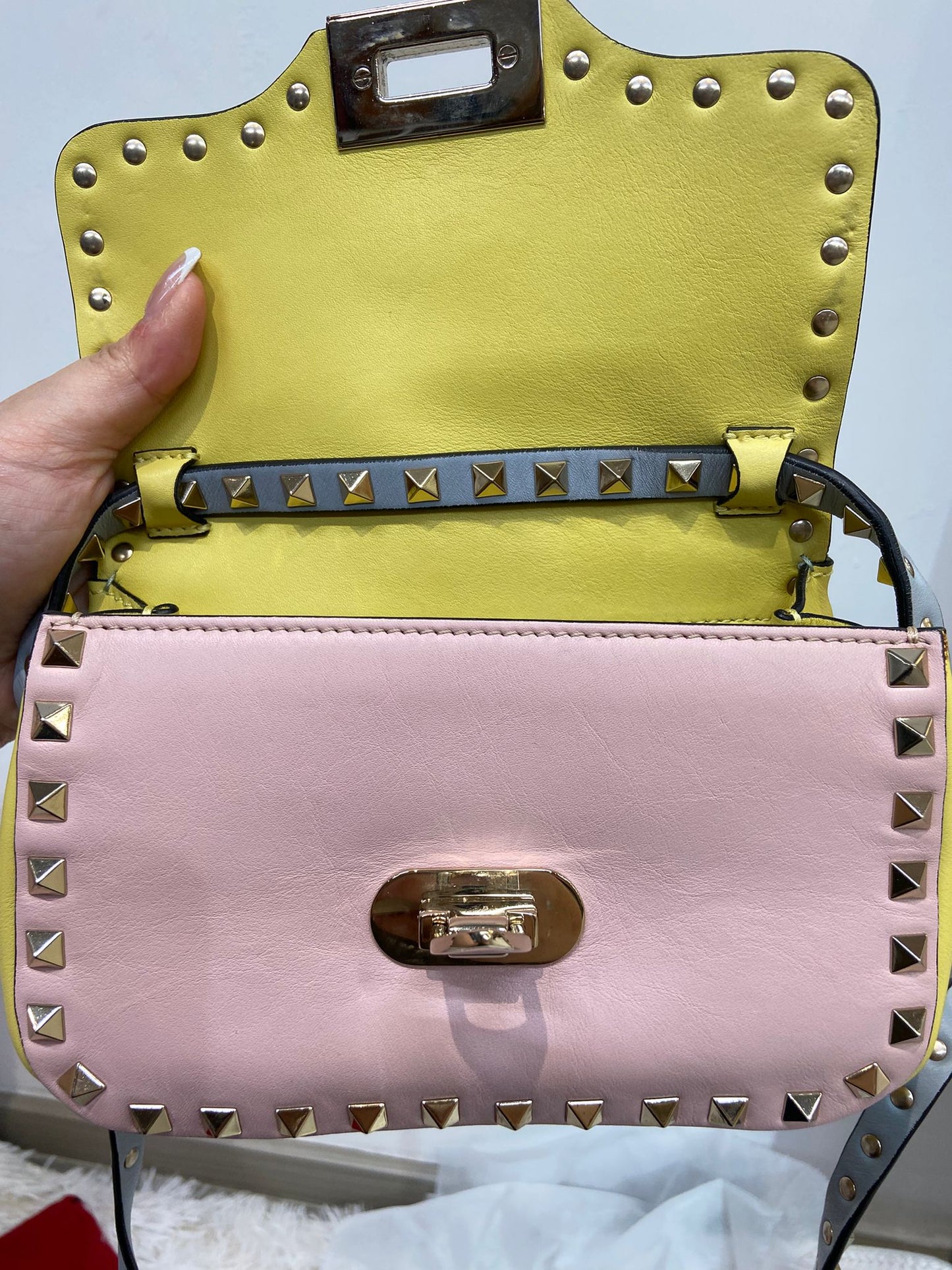 Valentino 彩色斜孭袋